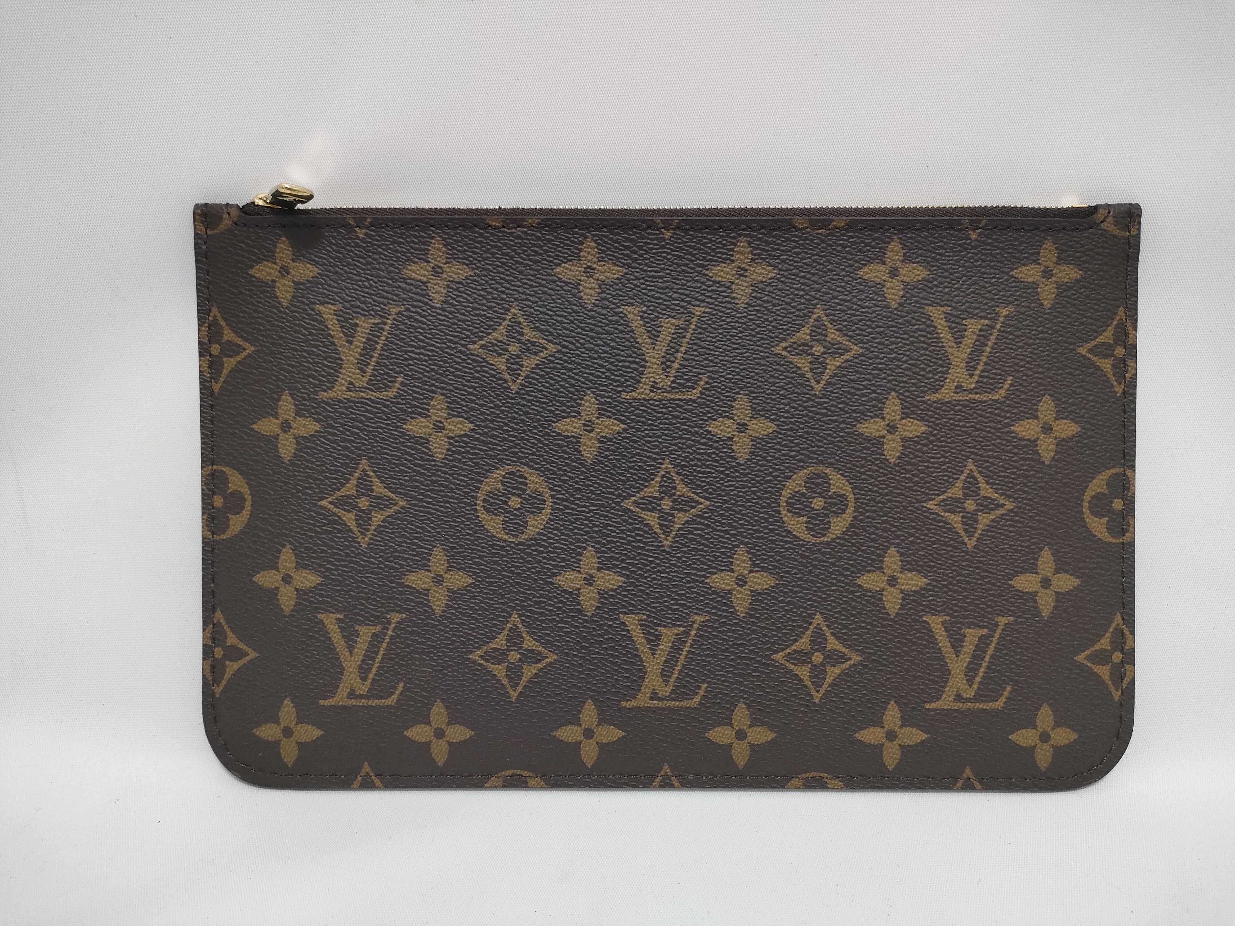 Monogram Neverfull MM Pouch