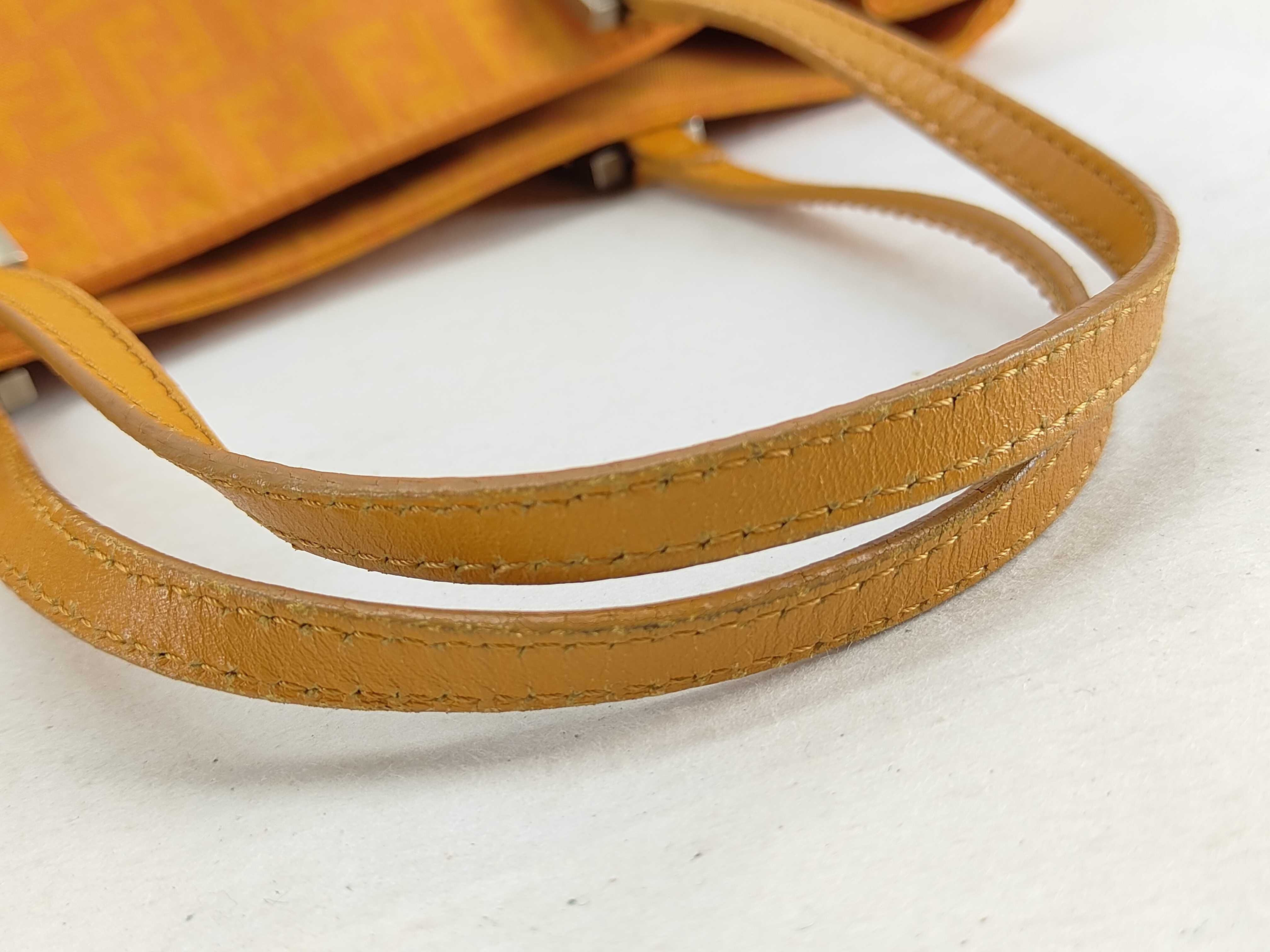 Zucca canvas and leather tote bag, orange, with tears. — view 4