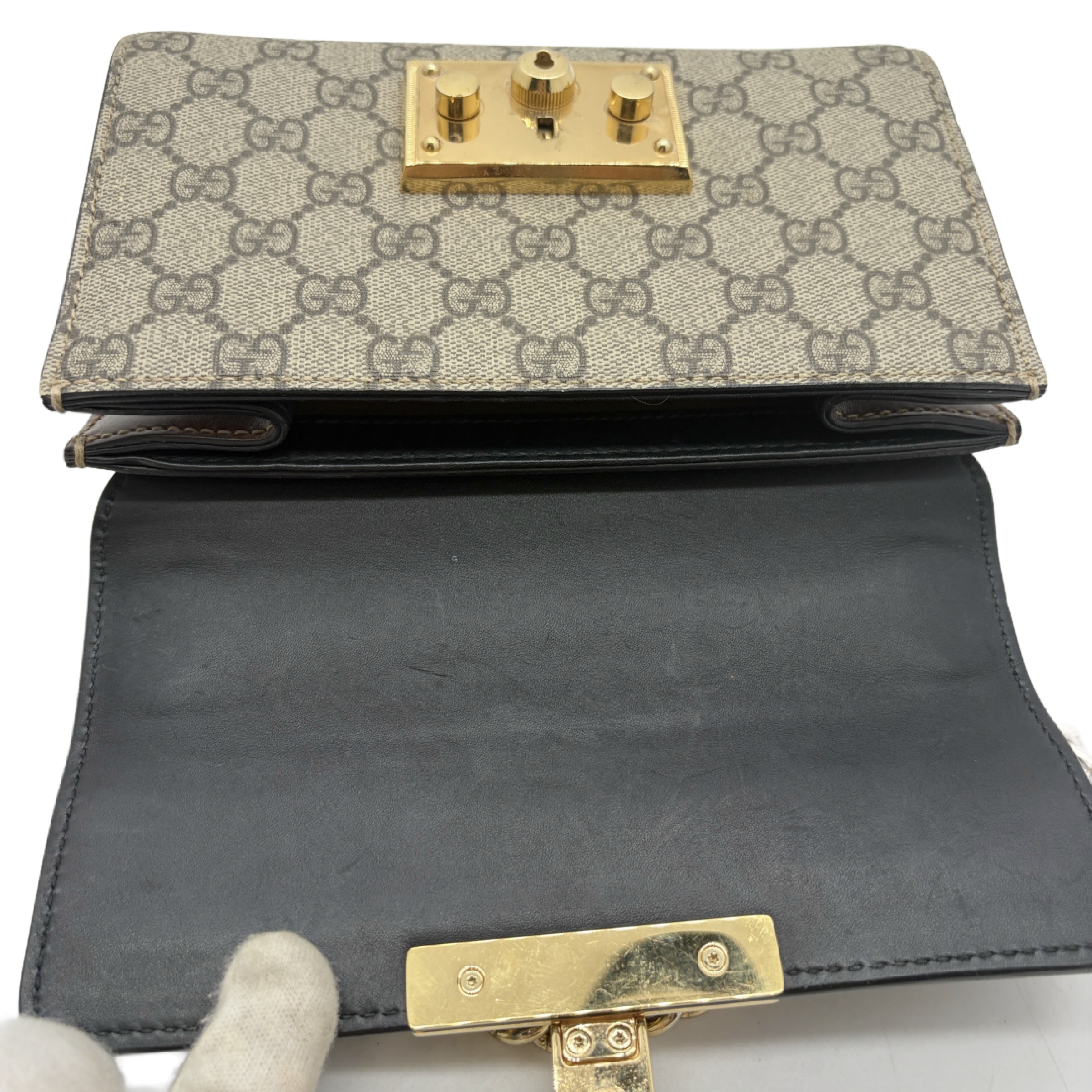 GG Supreme Padlock Chain Shoulder Bag — view 10