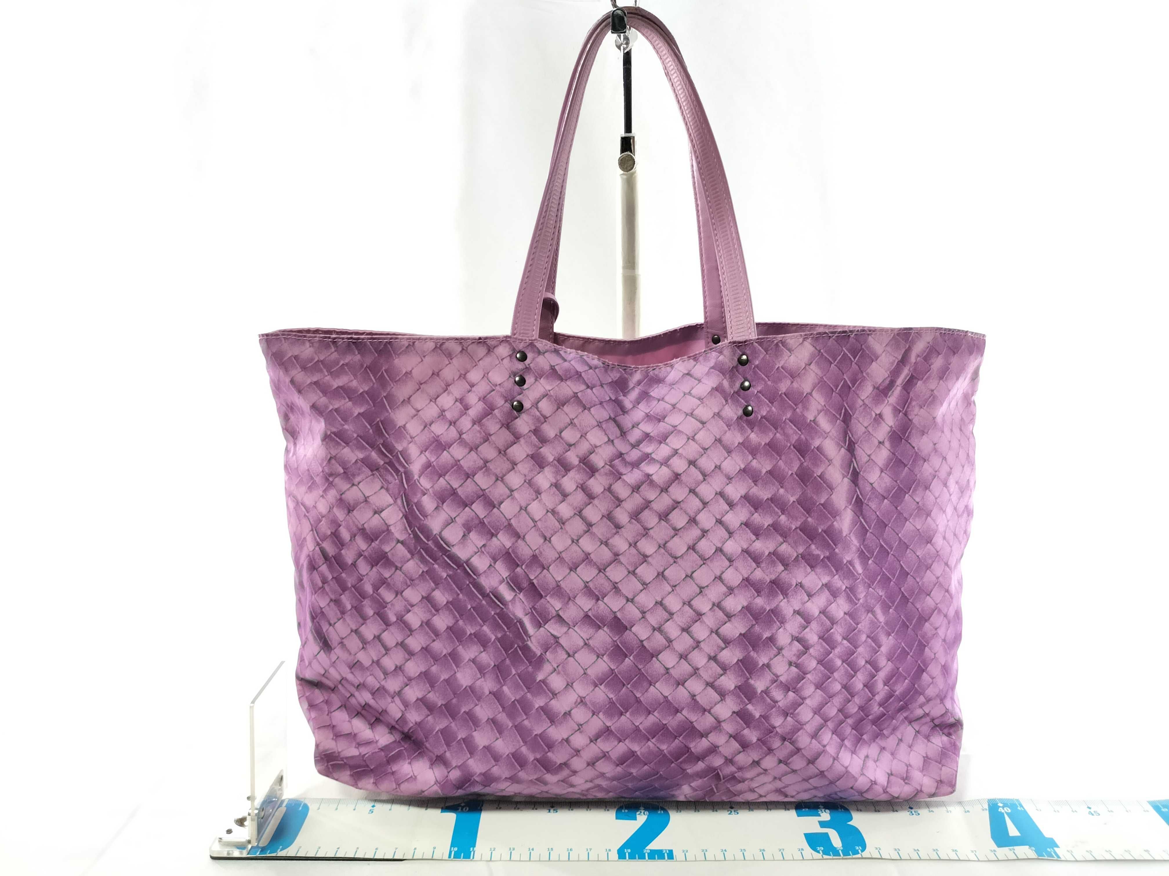 Intrecciato Illusion Nylon Tote Bag (Pink) — view 2