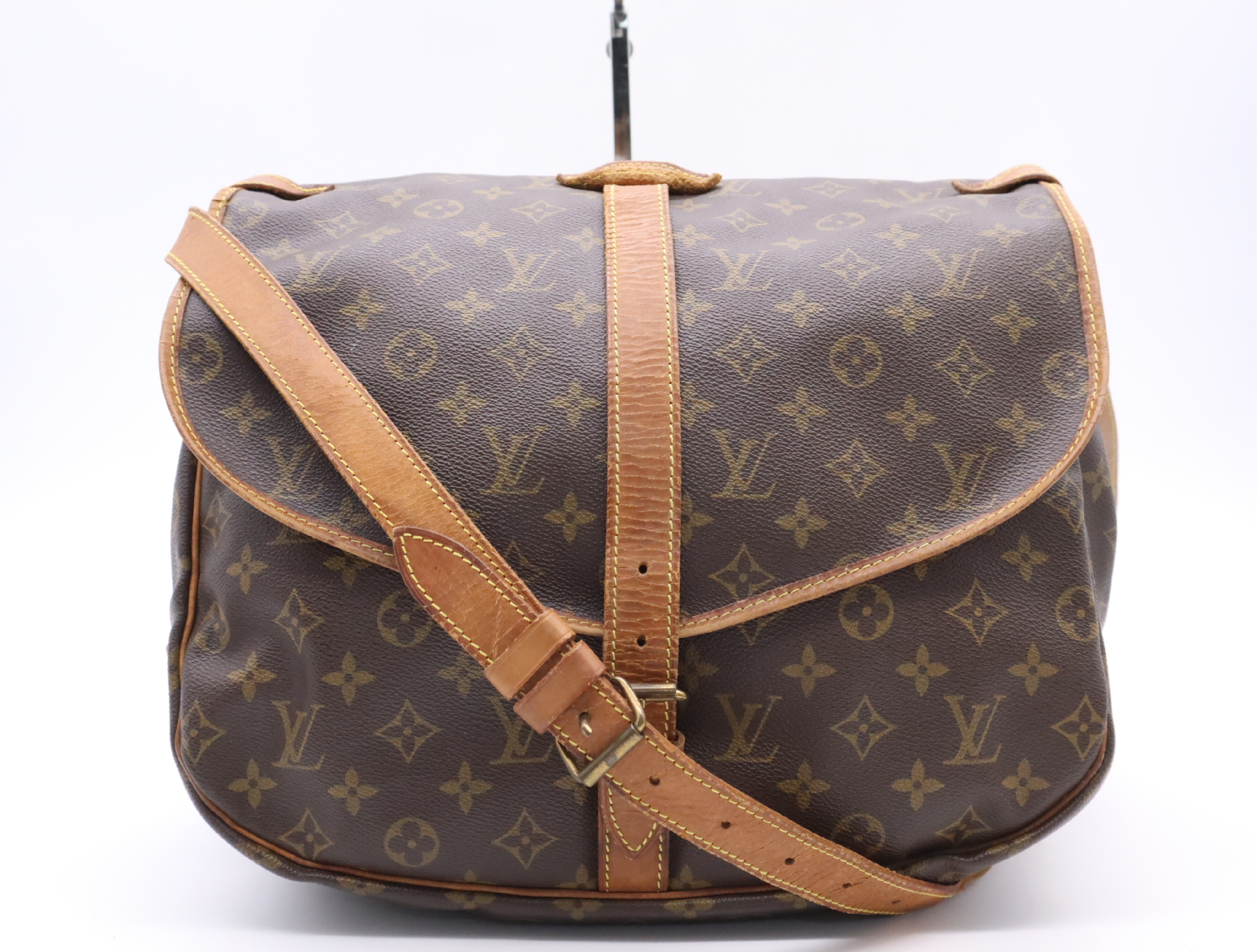 M42254 Monogram Saumur 35 Shoulder Bag