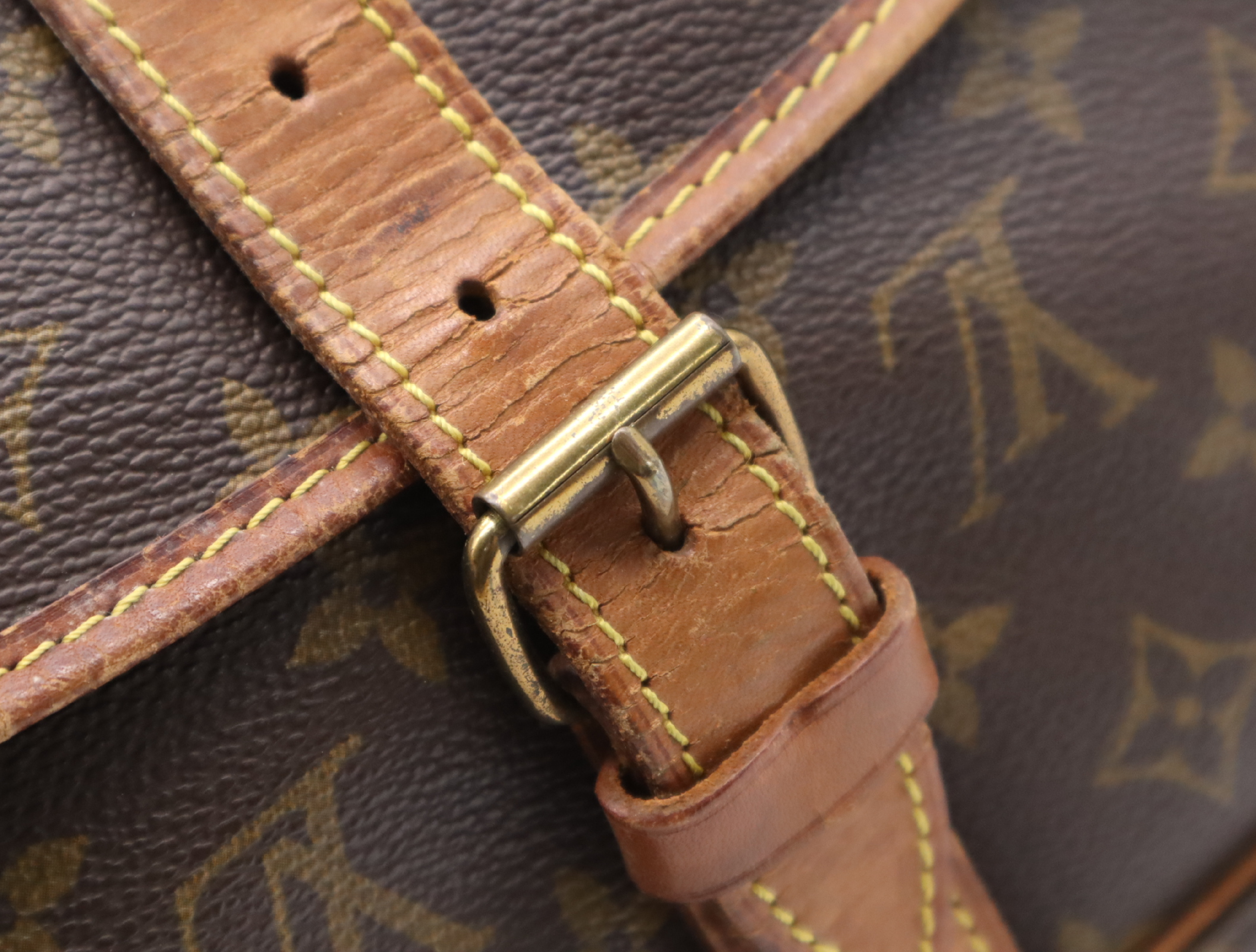 M42254 Monogram Saumur 35 Shoulder Bag — view 13