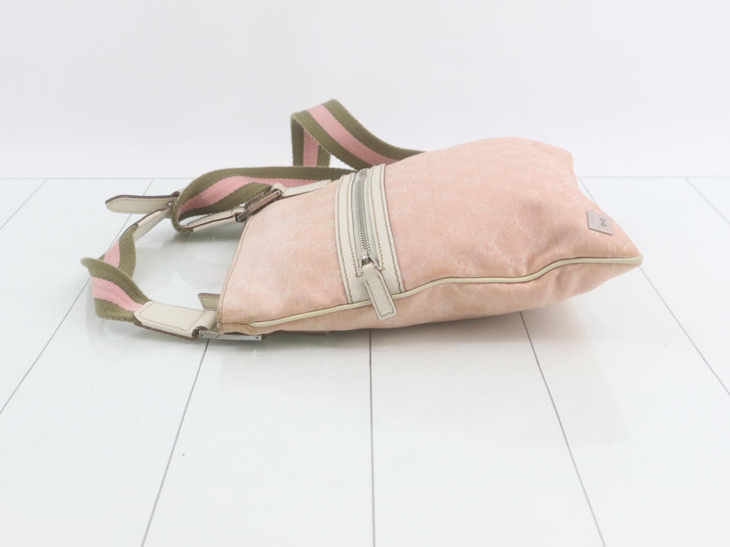 GG Canvas (Bag) - Shoulder Bag — view 4