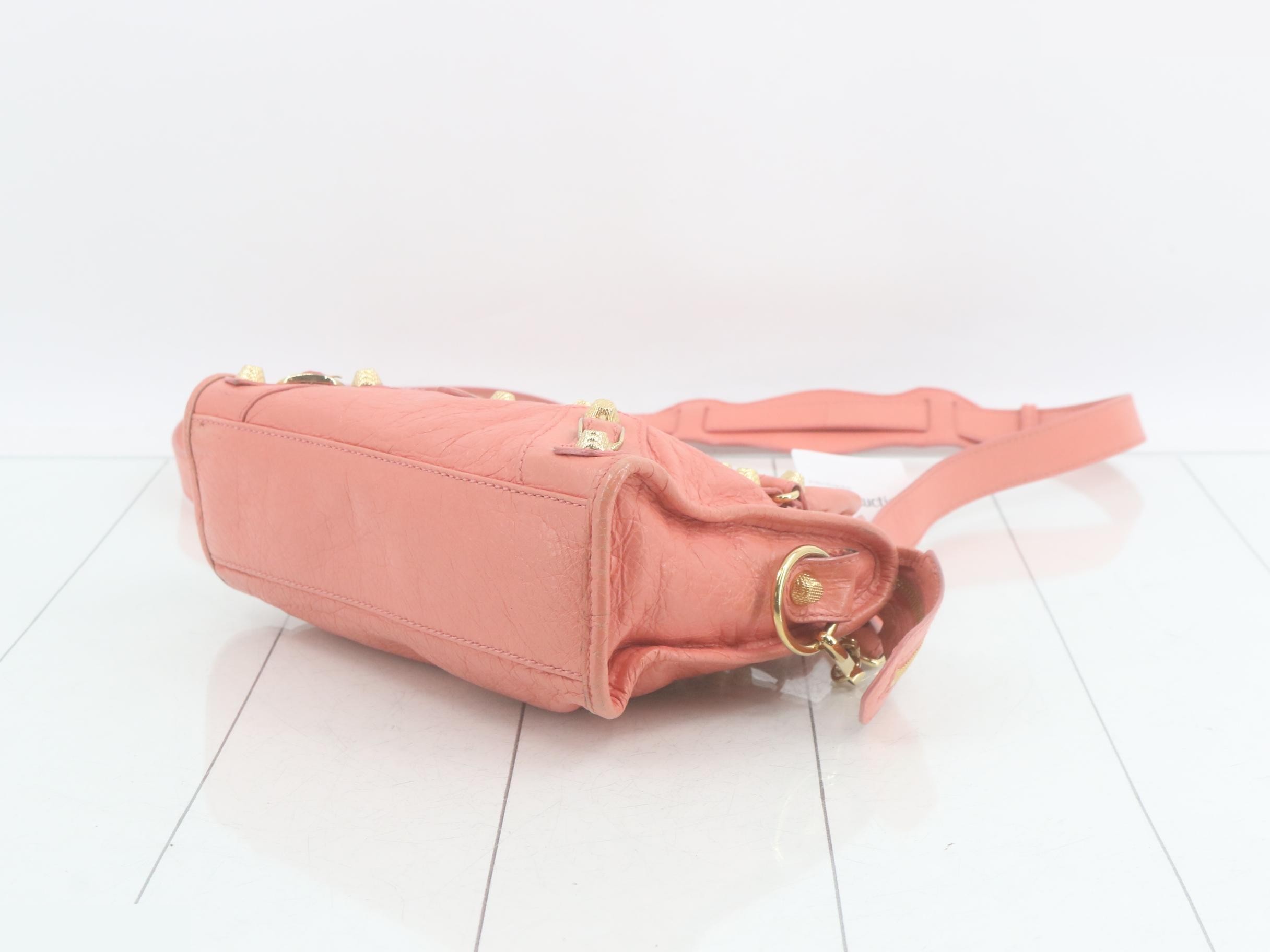 The Giant City Handbag, Leather, Pink — view 6