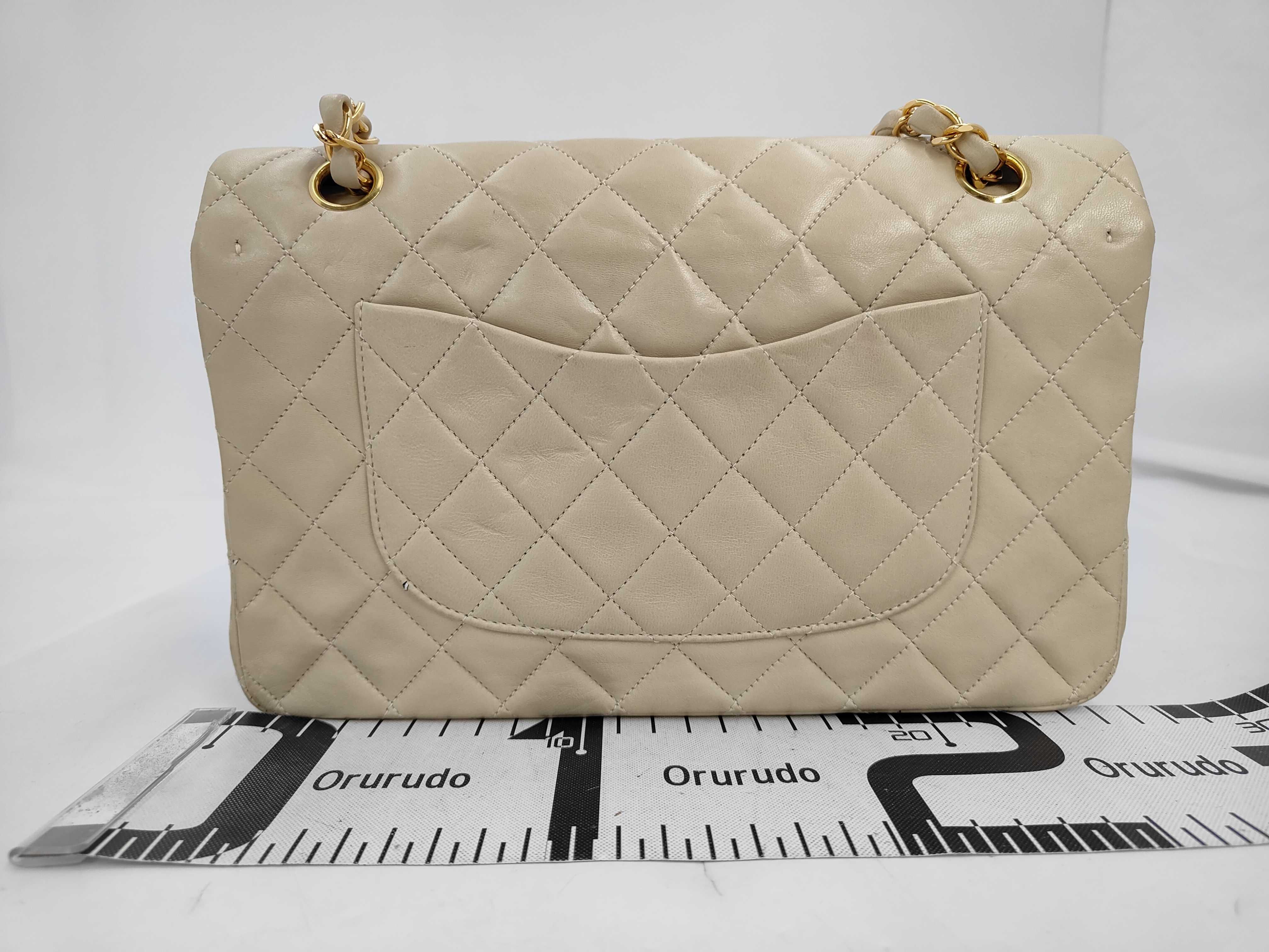 Lambskin Matelassé 25 Double Flap Shoulder Bag (Serial No. 2, Beige, Gold Hardware) — view 2
