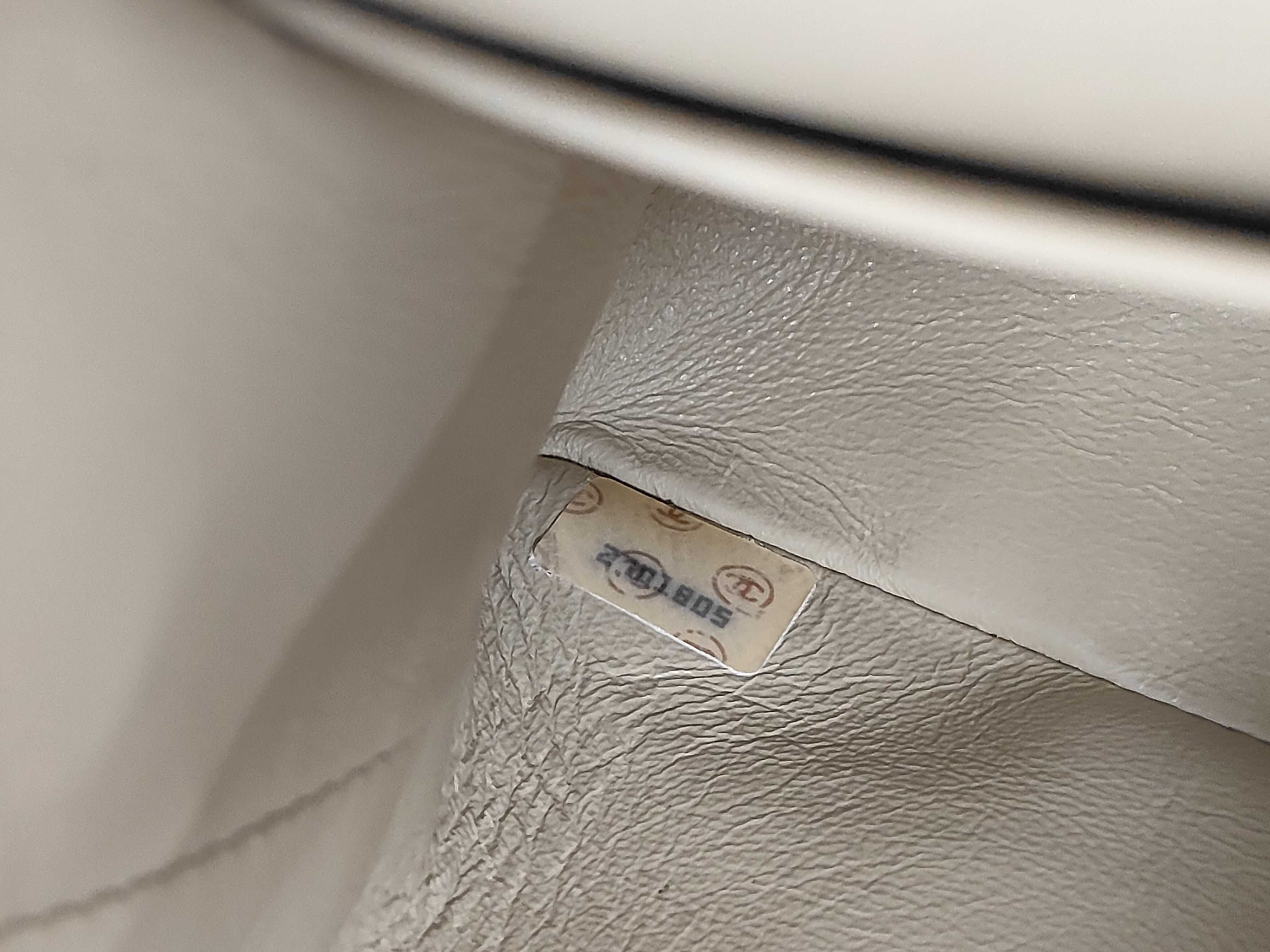 Lambskin Matelassé 25 Double Flap Shoulder Bag (Serial No. 2, Beige, Gold Hardware) — view 14