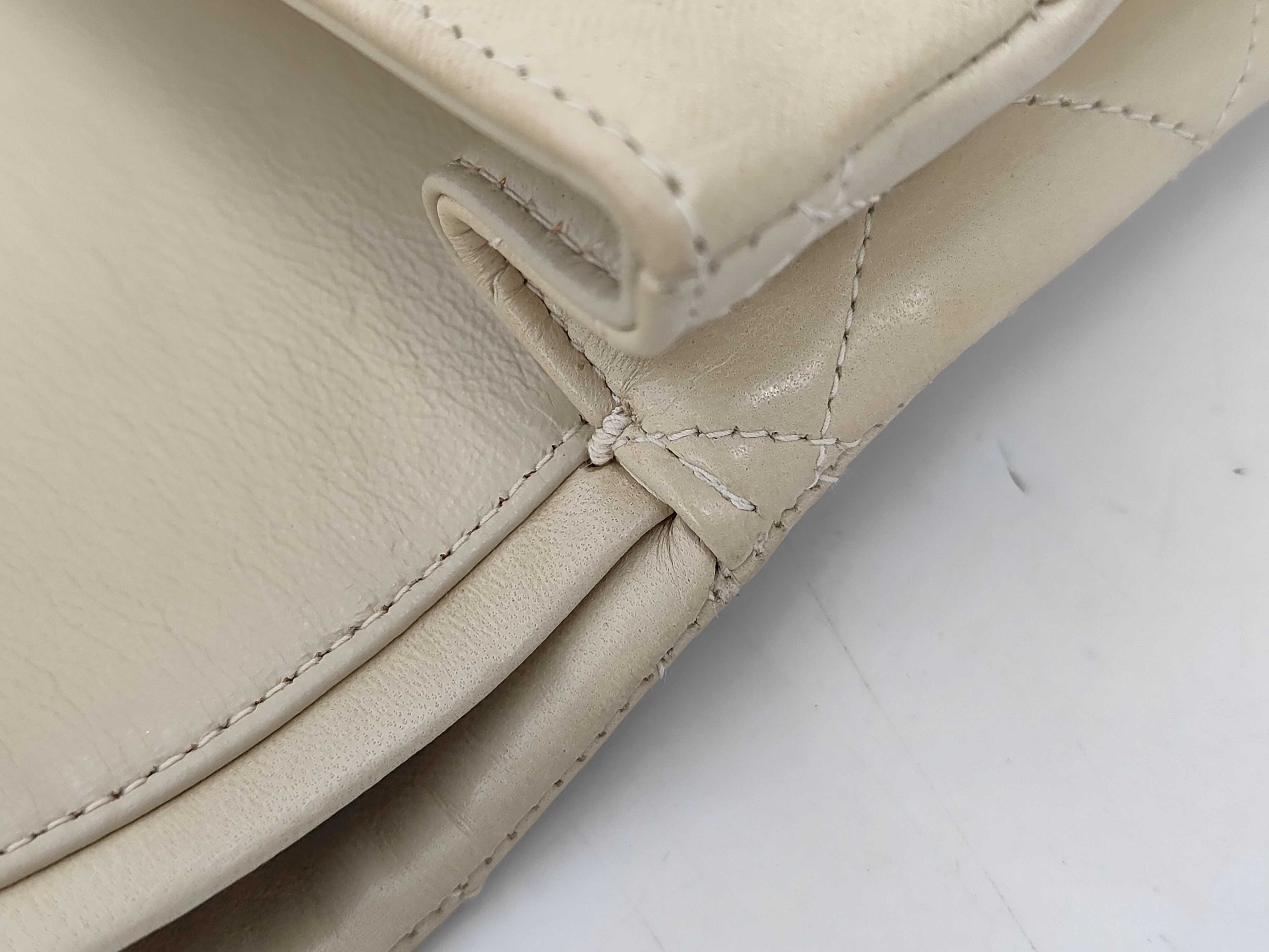 Lambskin Matelassé 25 Double Flap Shoulder Bag (Serial No. 2, Beige, Gold Hardware) — view 9