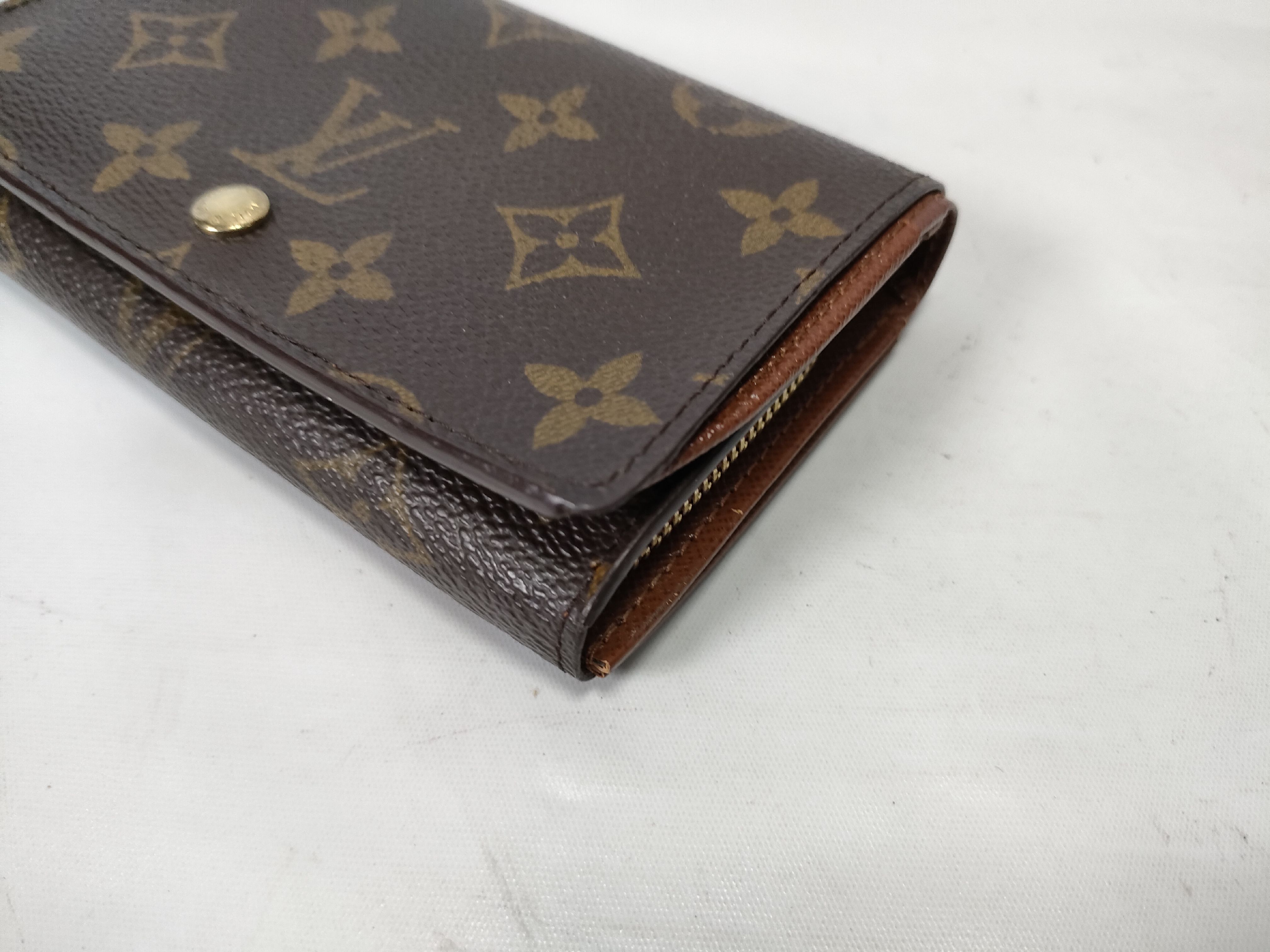 Monogram Vuitton Monnaie Bietrezor Wallet — view 3