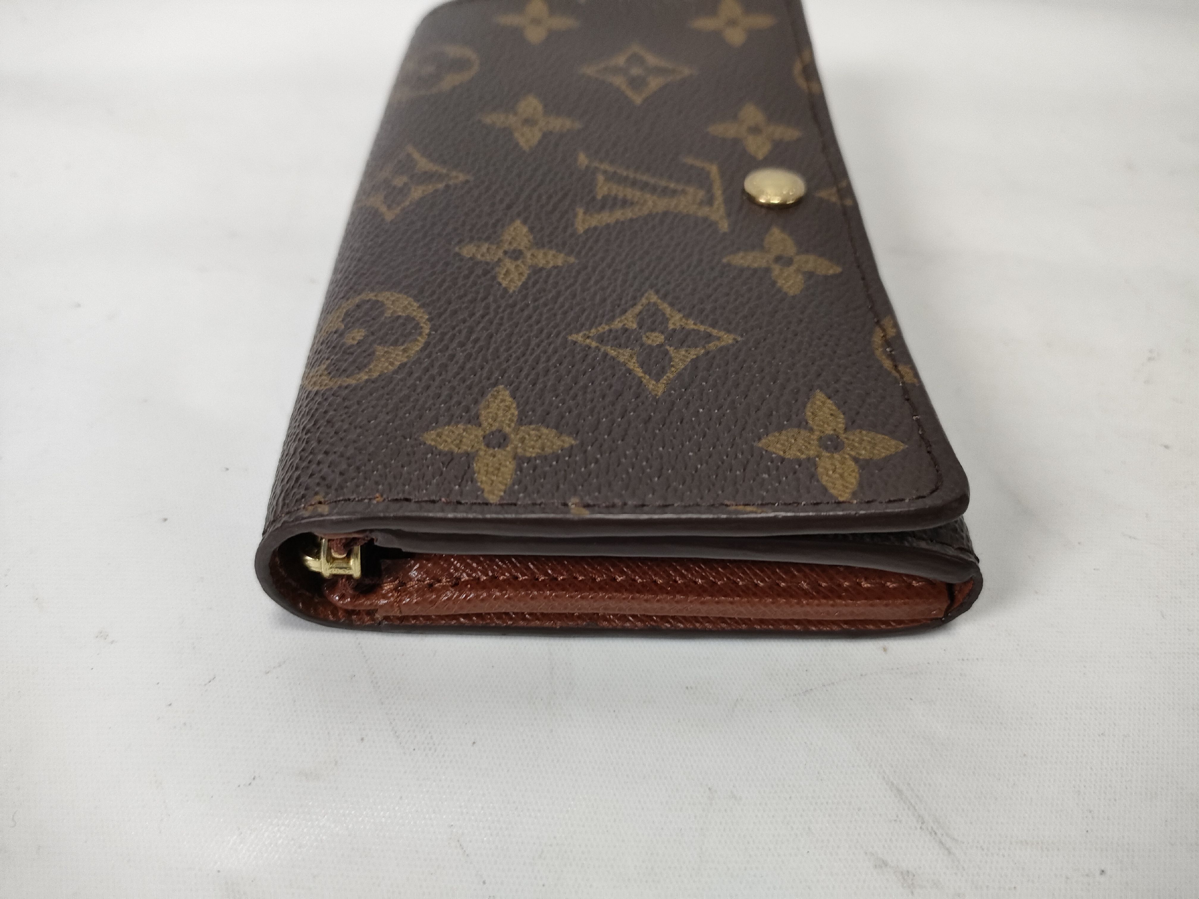 Monogram Vuitton Monnaie Bietrezor Wallet — view 5