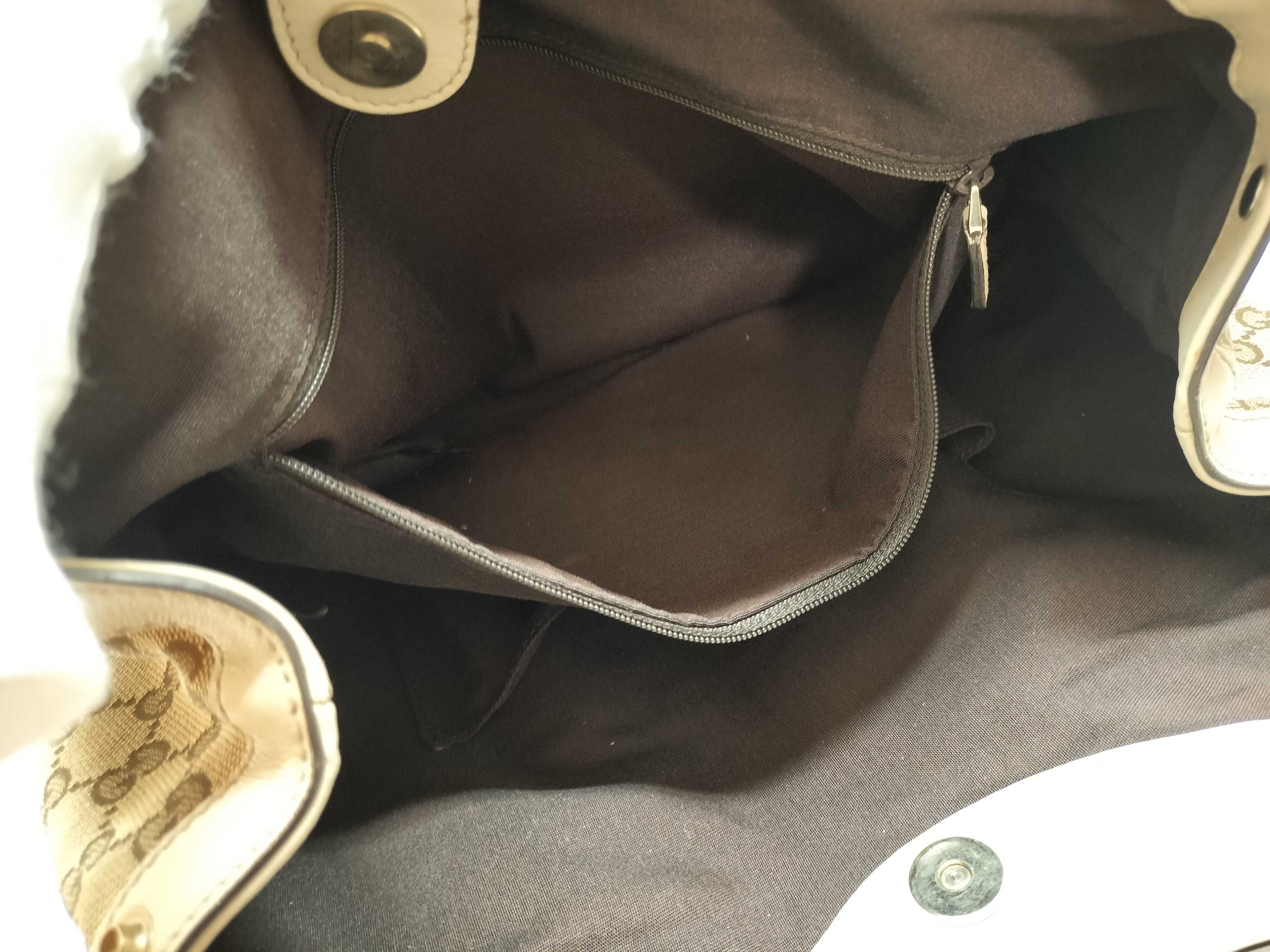 GG Canvas Shoulder Bag — view 13