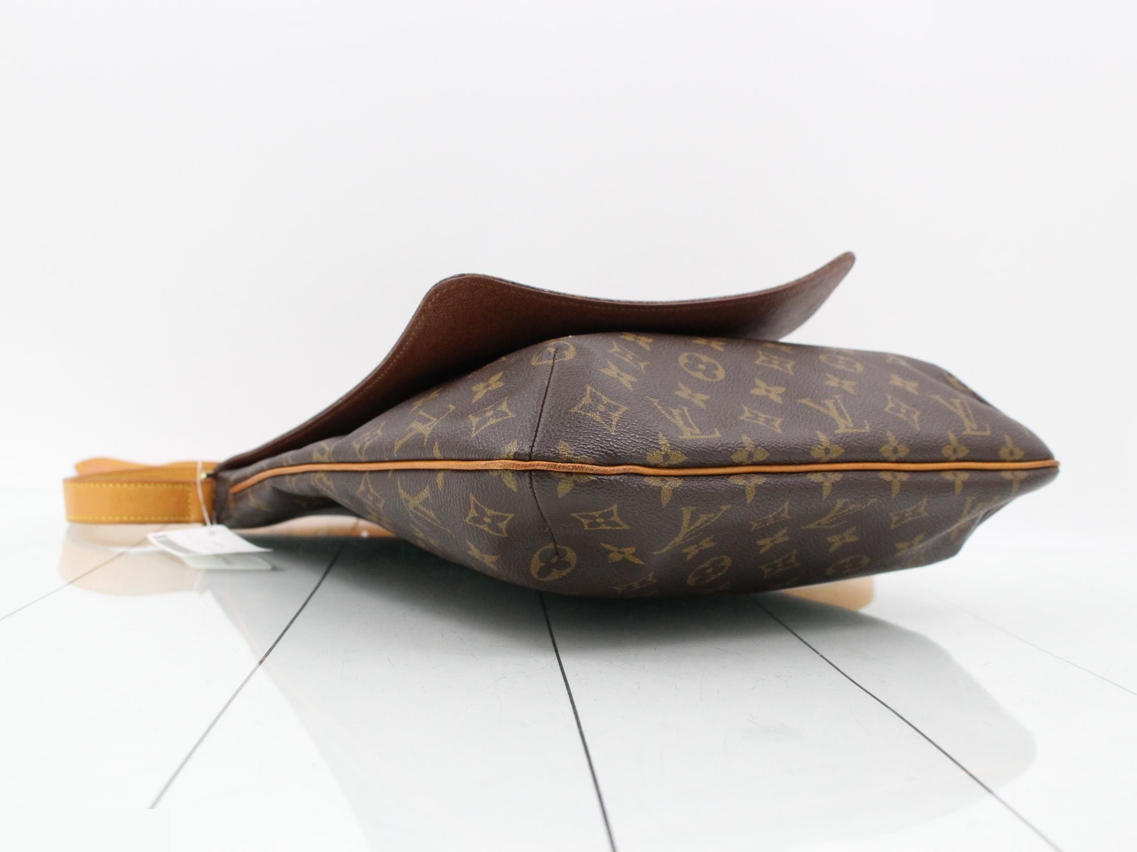 M52157 Musette — view 5