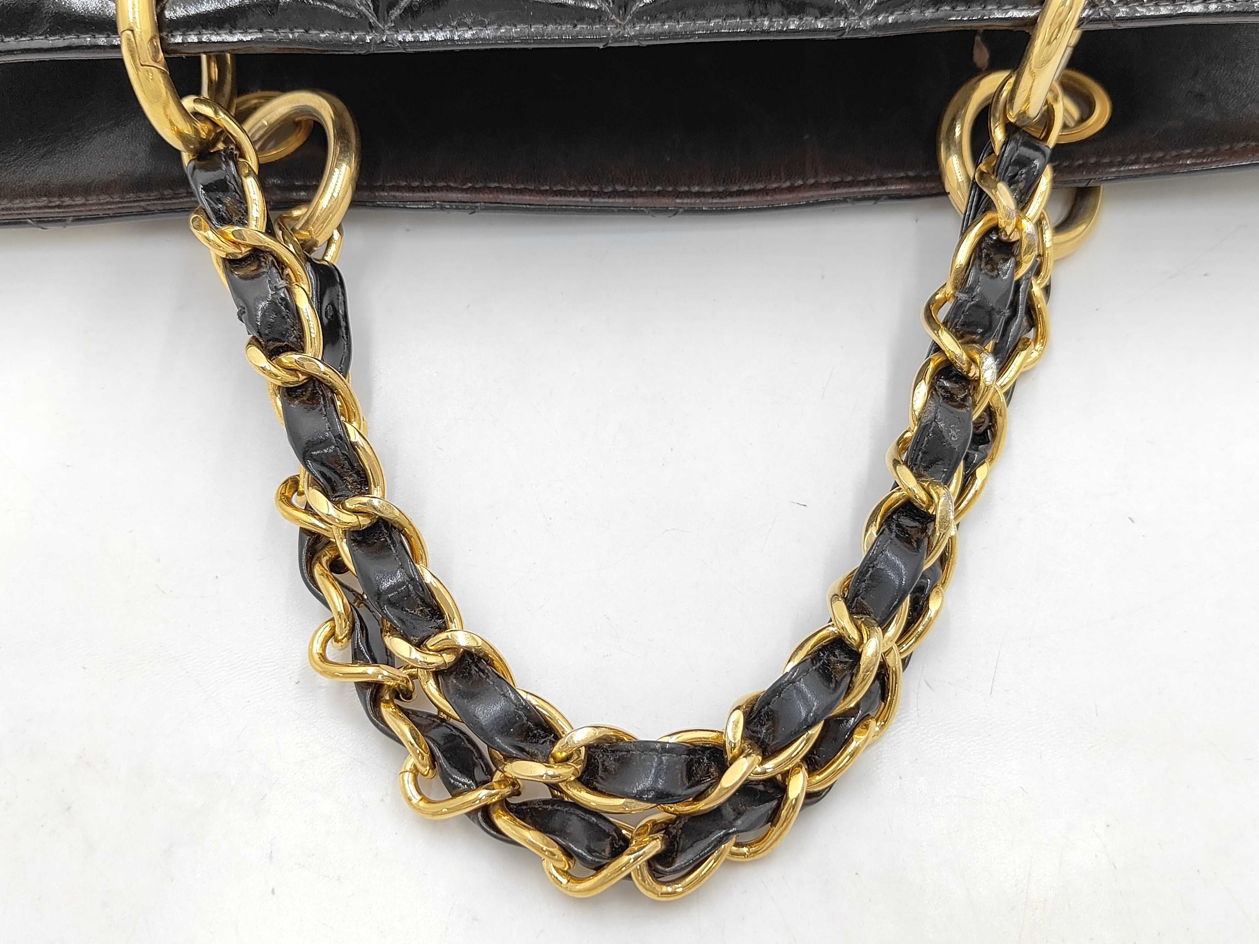 Matelassé Enamel Chain Tote Bag — view 4