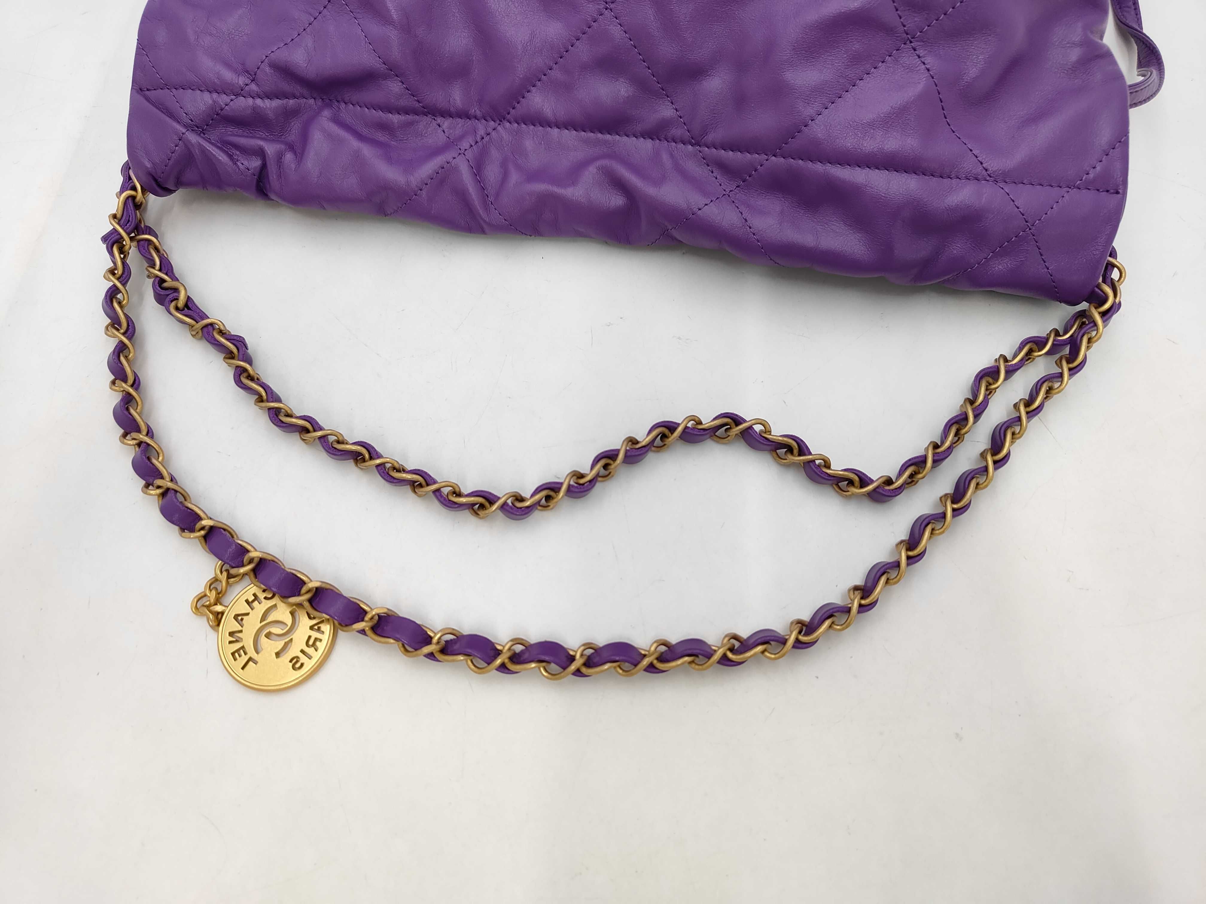 22 Small Shiny Calfskin Purple Gold Hardware Shoulder Bag K3G7H4X9 — view 5