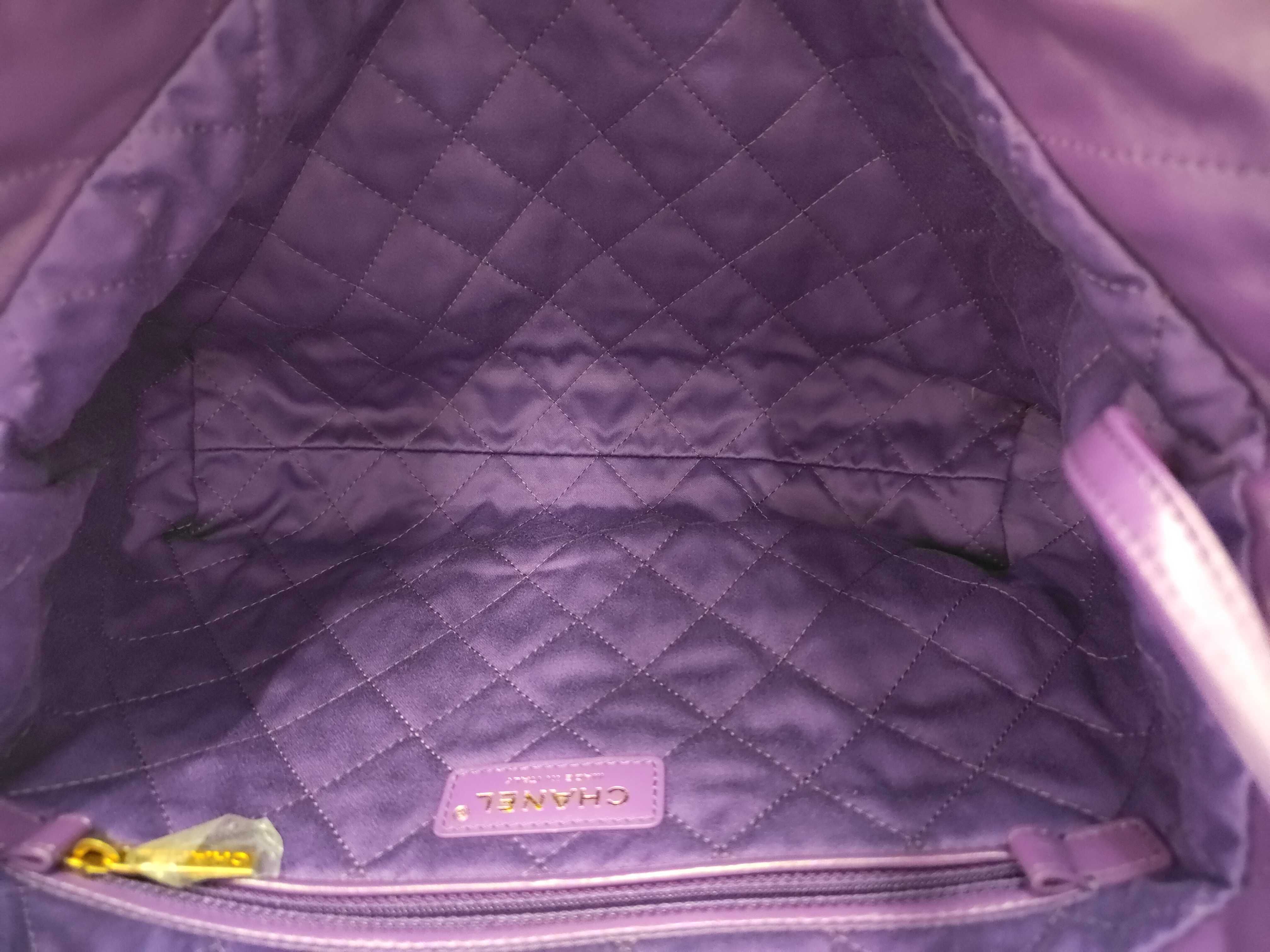 22 Small Shiny Calfskin Purple Gold Hardware Shoulder Bag K3G7H4X9 — view 8