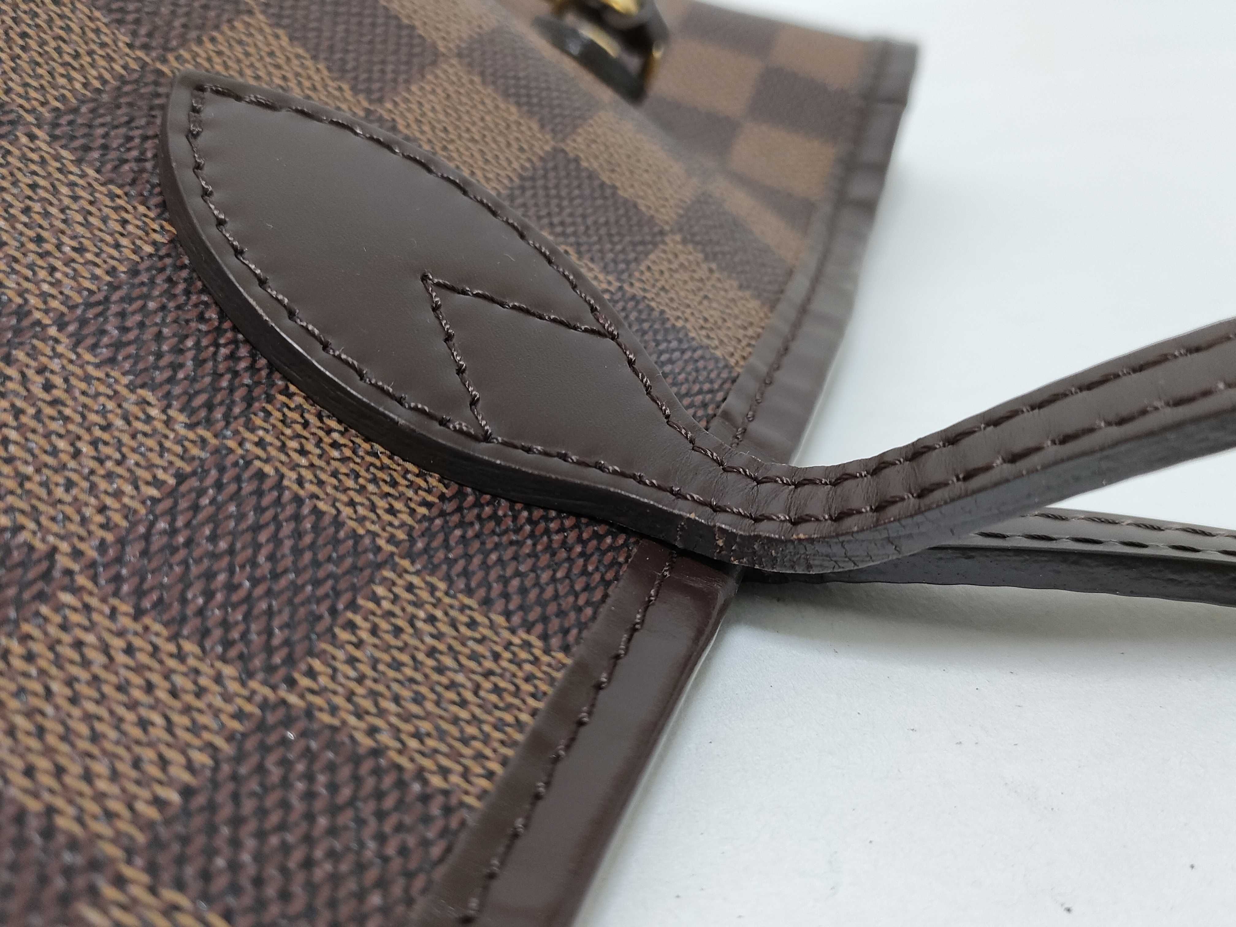 Damier Bag, Louis Vuitton Damier Neverfull MM (Old Model) Tote Bag — view 5