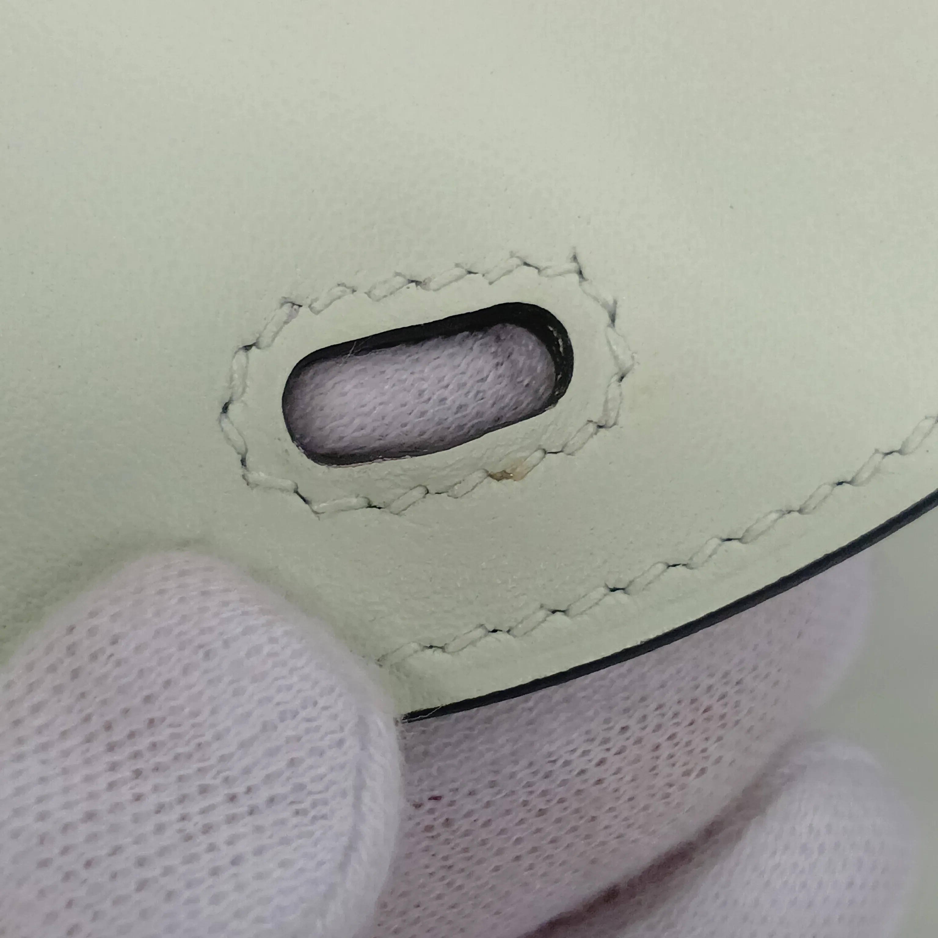 [Individually packaged] Hermes Lindy Mini 20, Veau Swift, Vert Fizz, Silver Hardware, B: 2023 — view 9