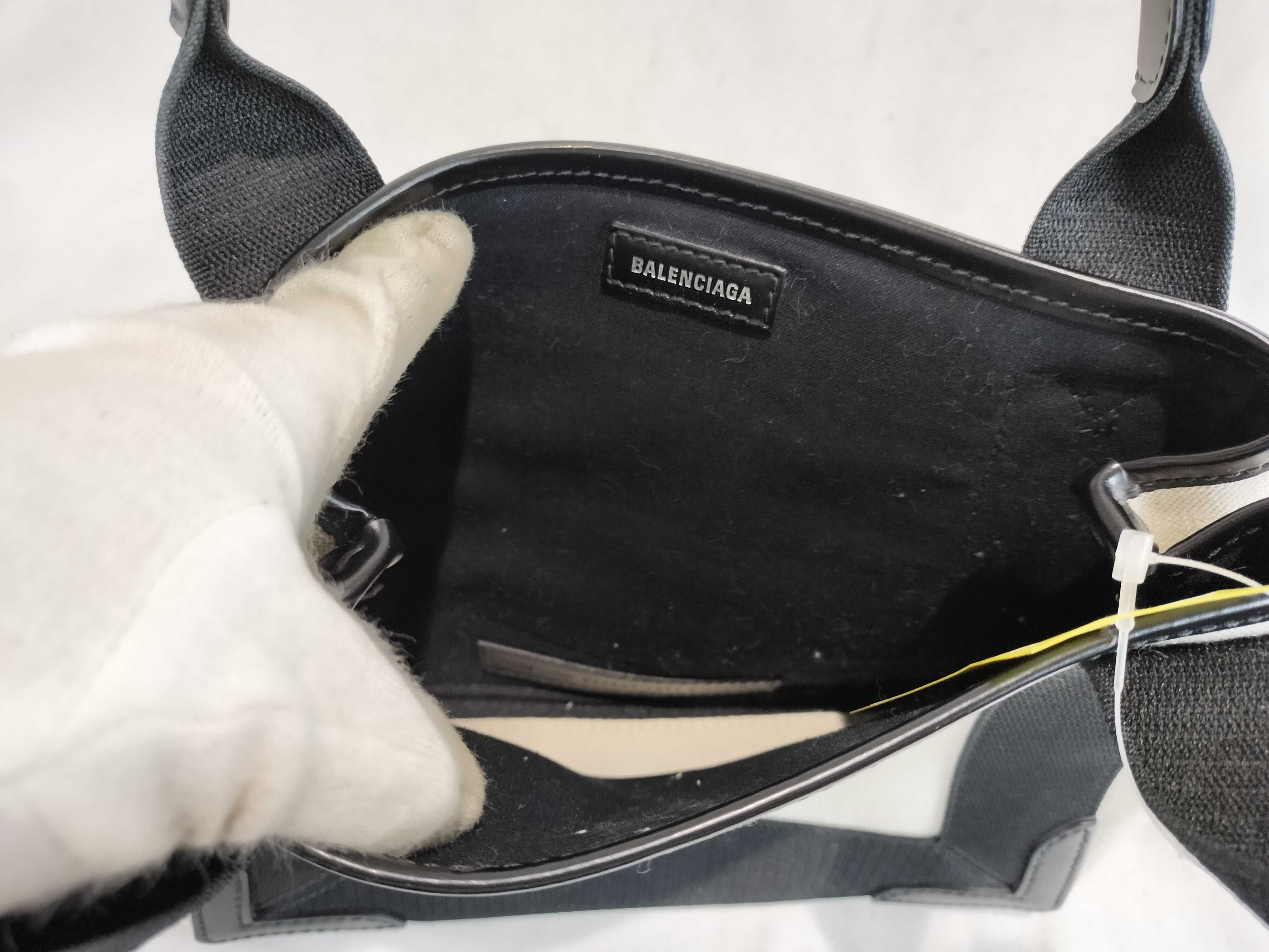 Navy Cabas XS White x Black Handbag — view 9