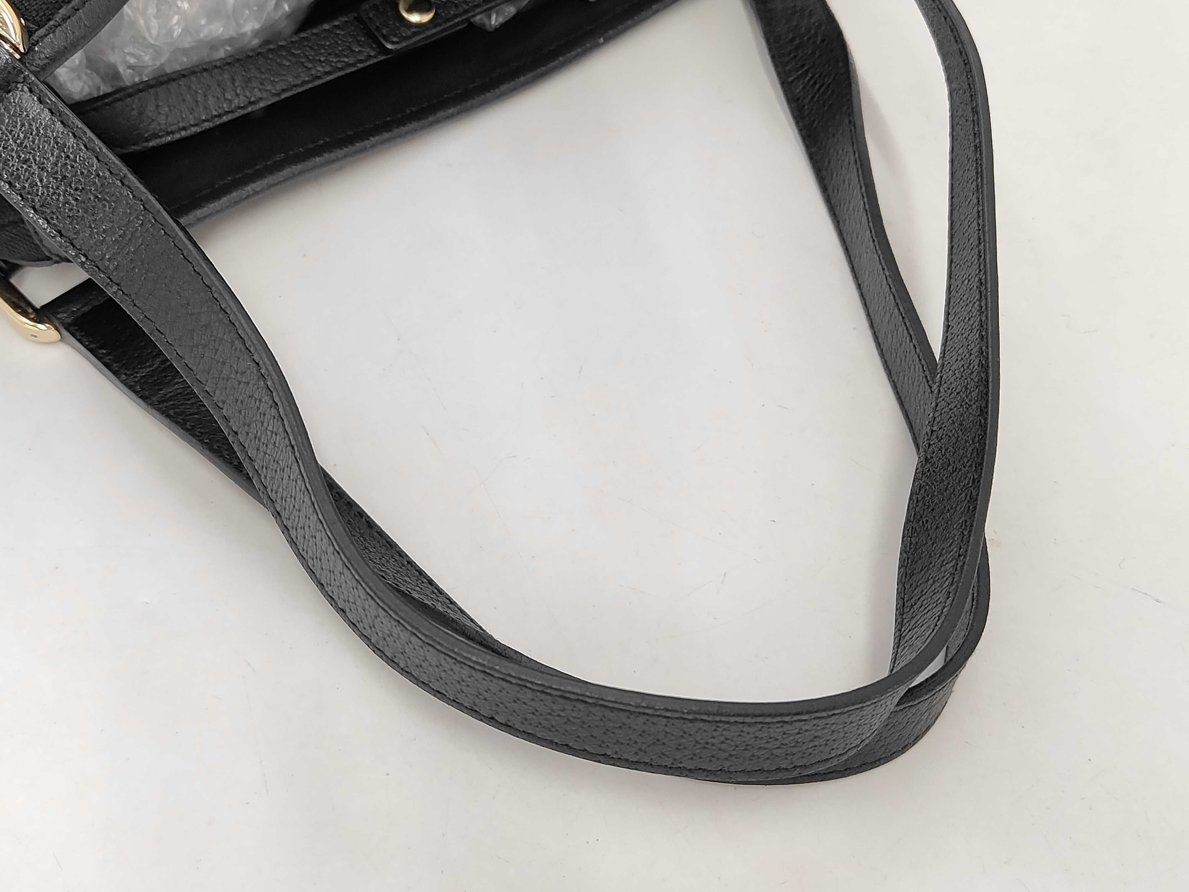 GG Canvas Shoulder Bag 130736 — view 5