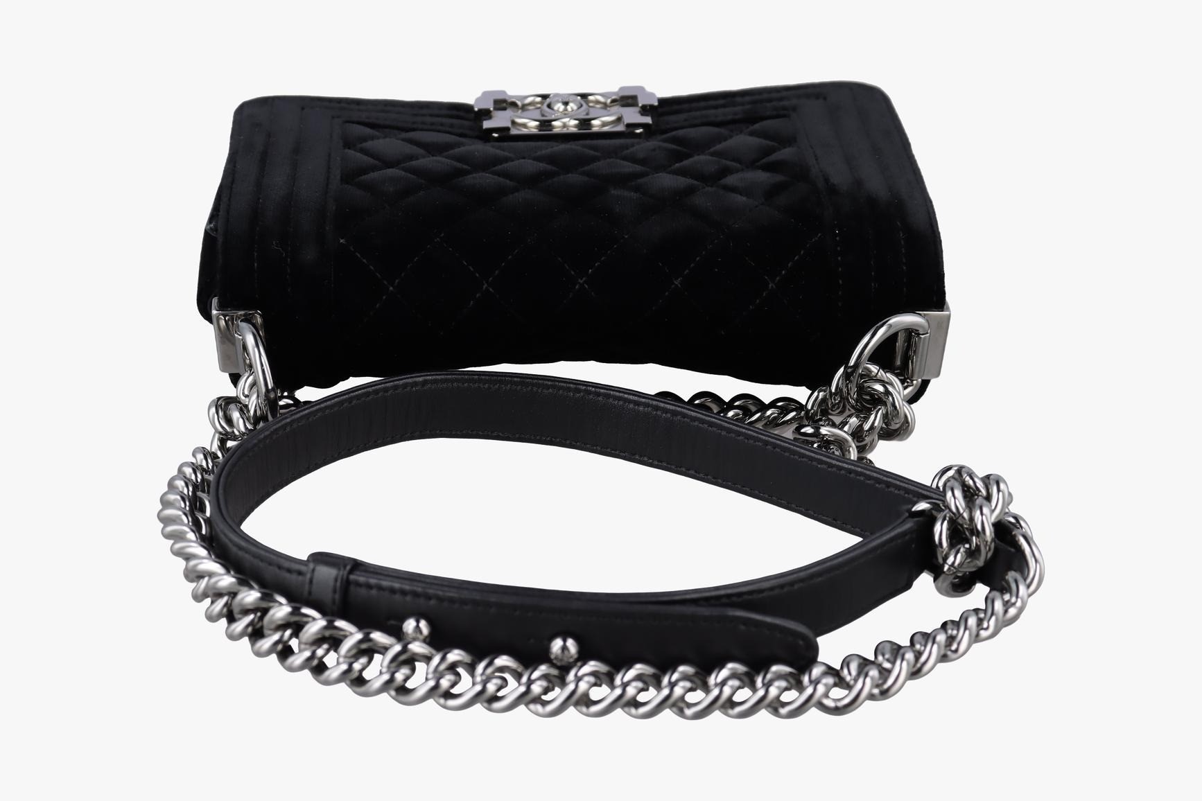 Boy Chanel Velour Black — view 5
