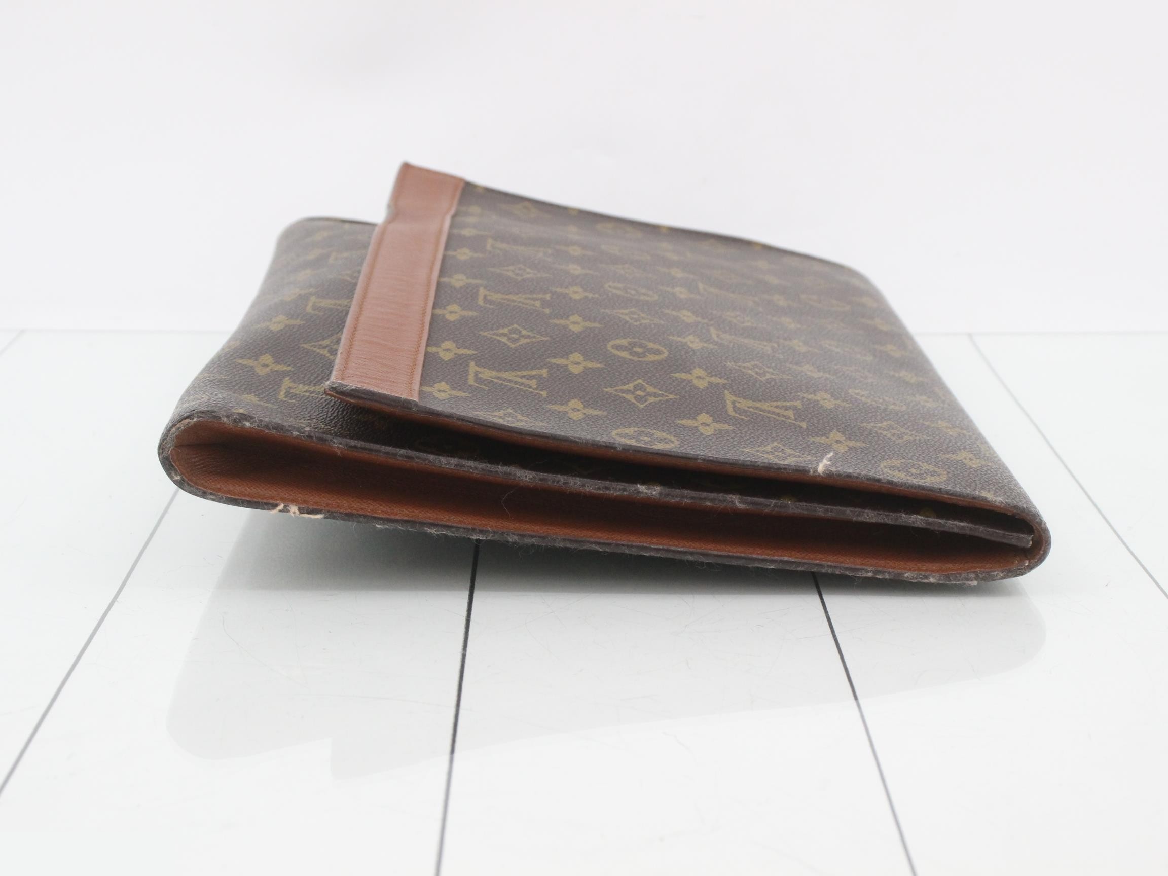 Monogram Case — view 3