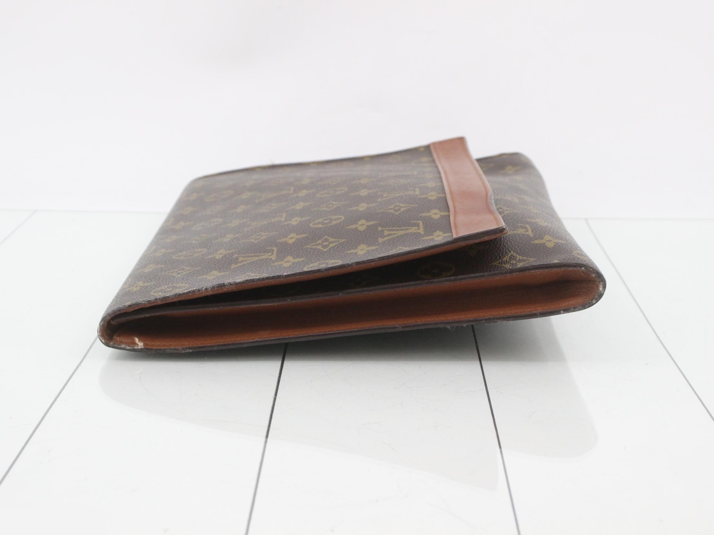 Monogram Case — view 4