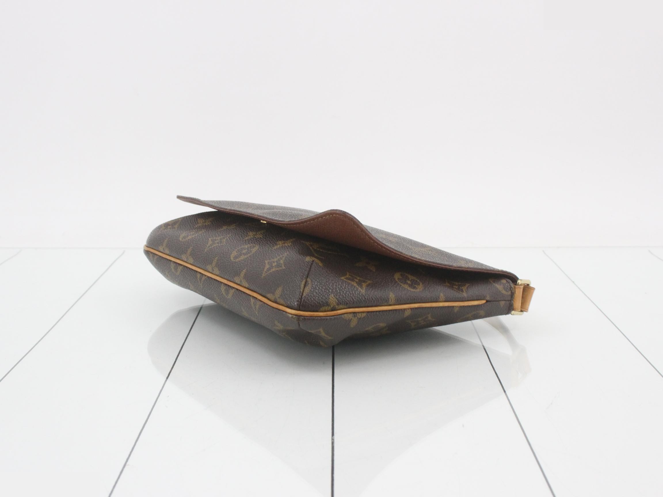Monogram Musette — view 6