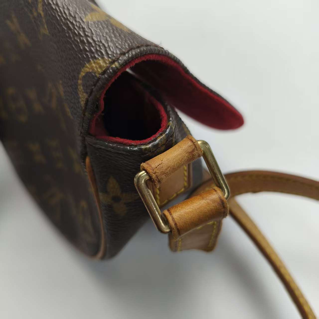 【*Shipped from: China*】LOUIS VUITTON Tambourin PU Shoulder Bag — view 11
