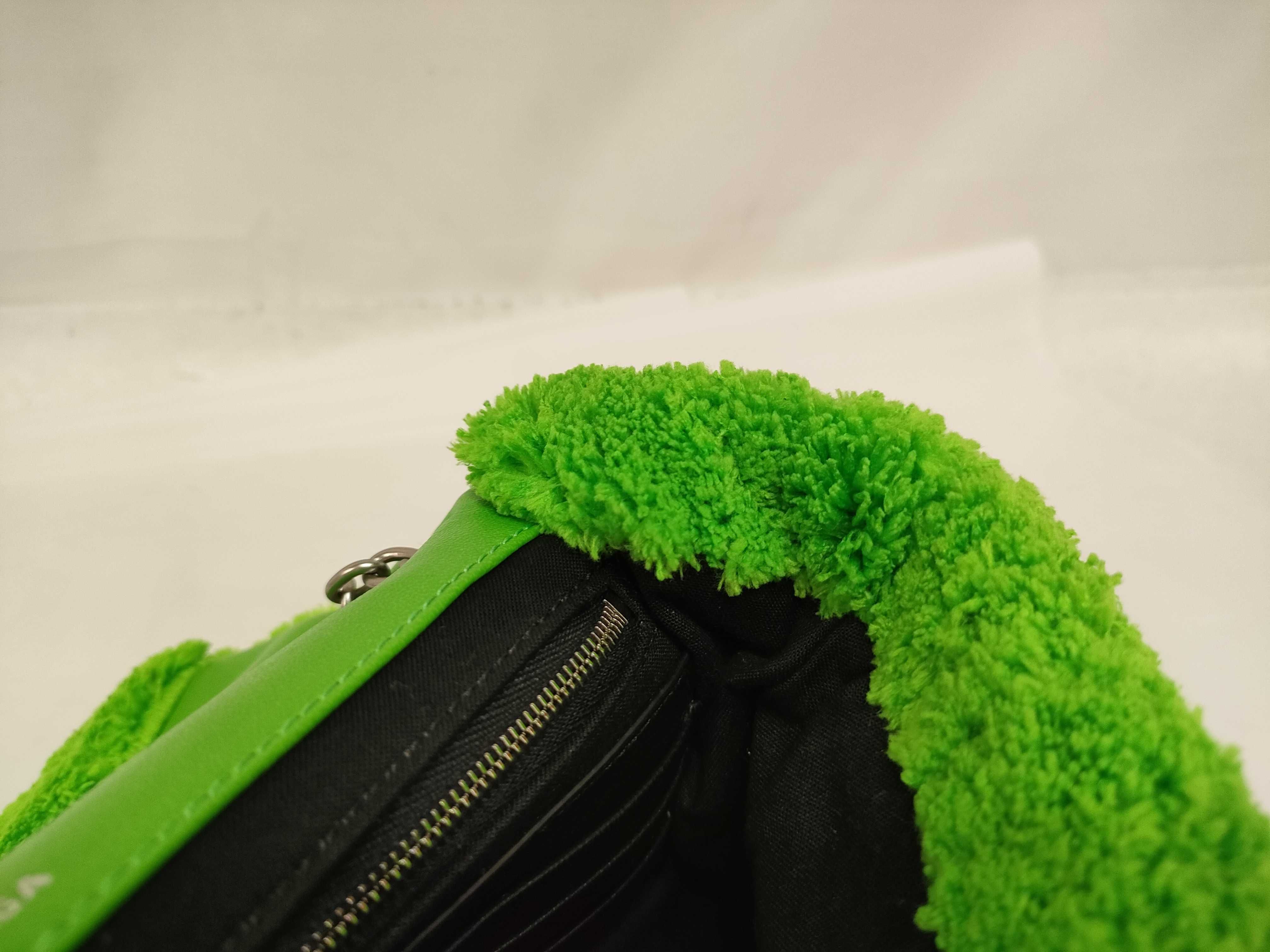 Monaco Pile Chain Shoulder Bag Green 781672 Shoulder Bag — view 11