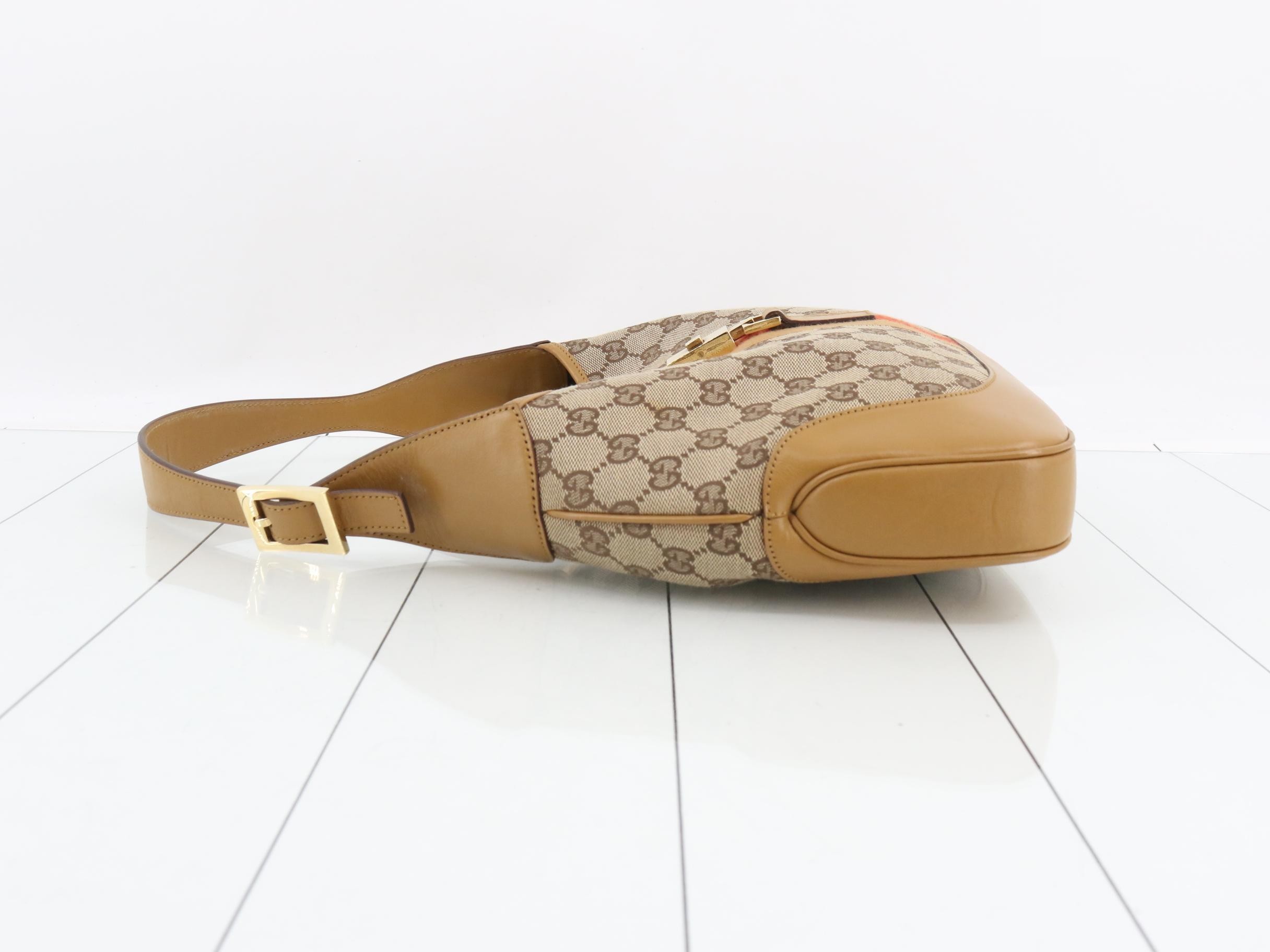 GG Canvas Web Line Jackie Shoulder Bag — view 4