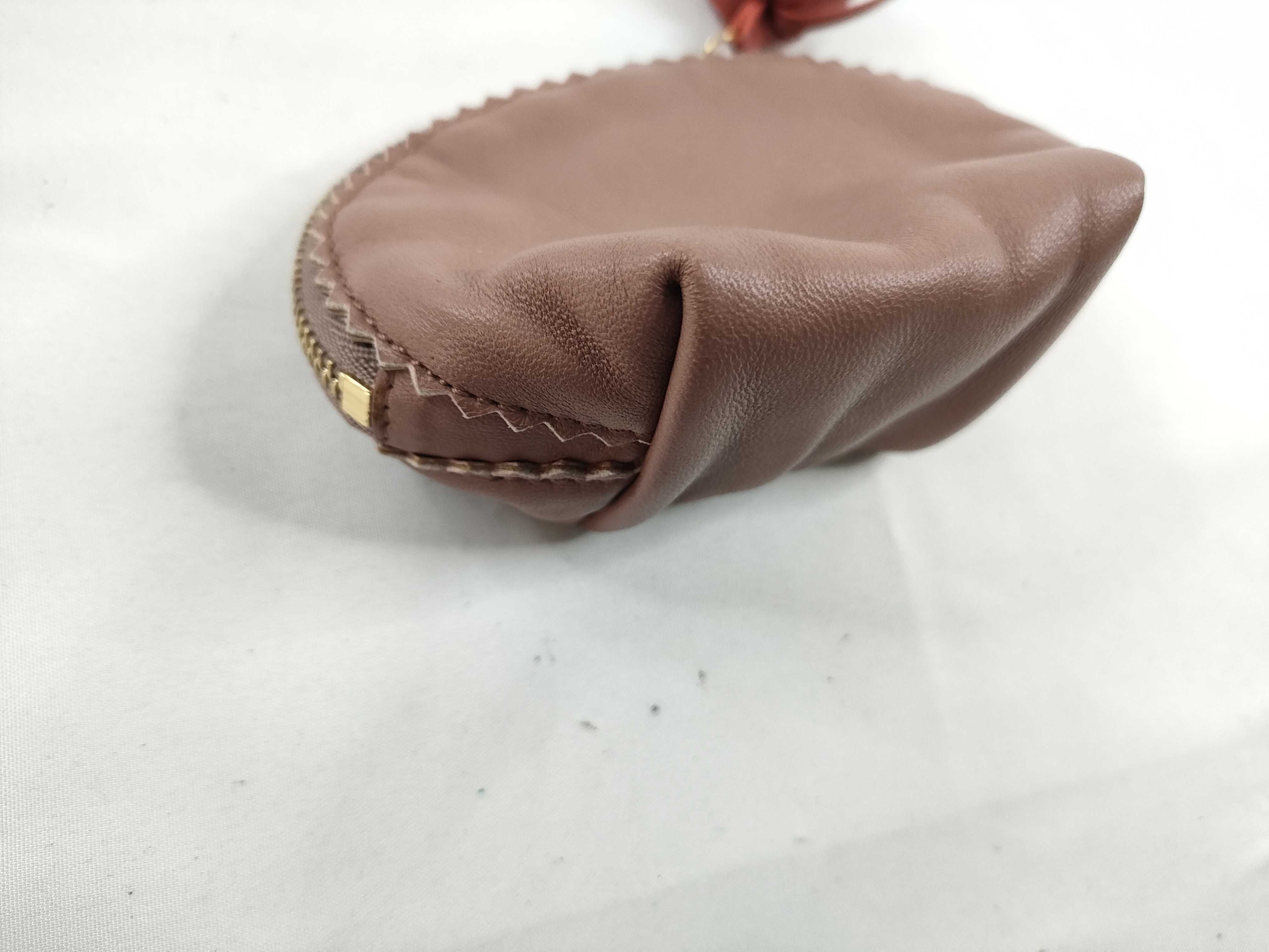Pouch — view 3