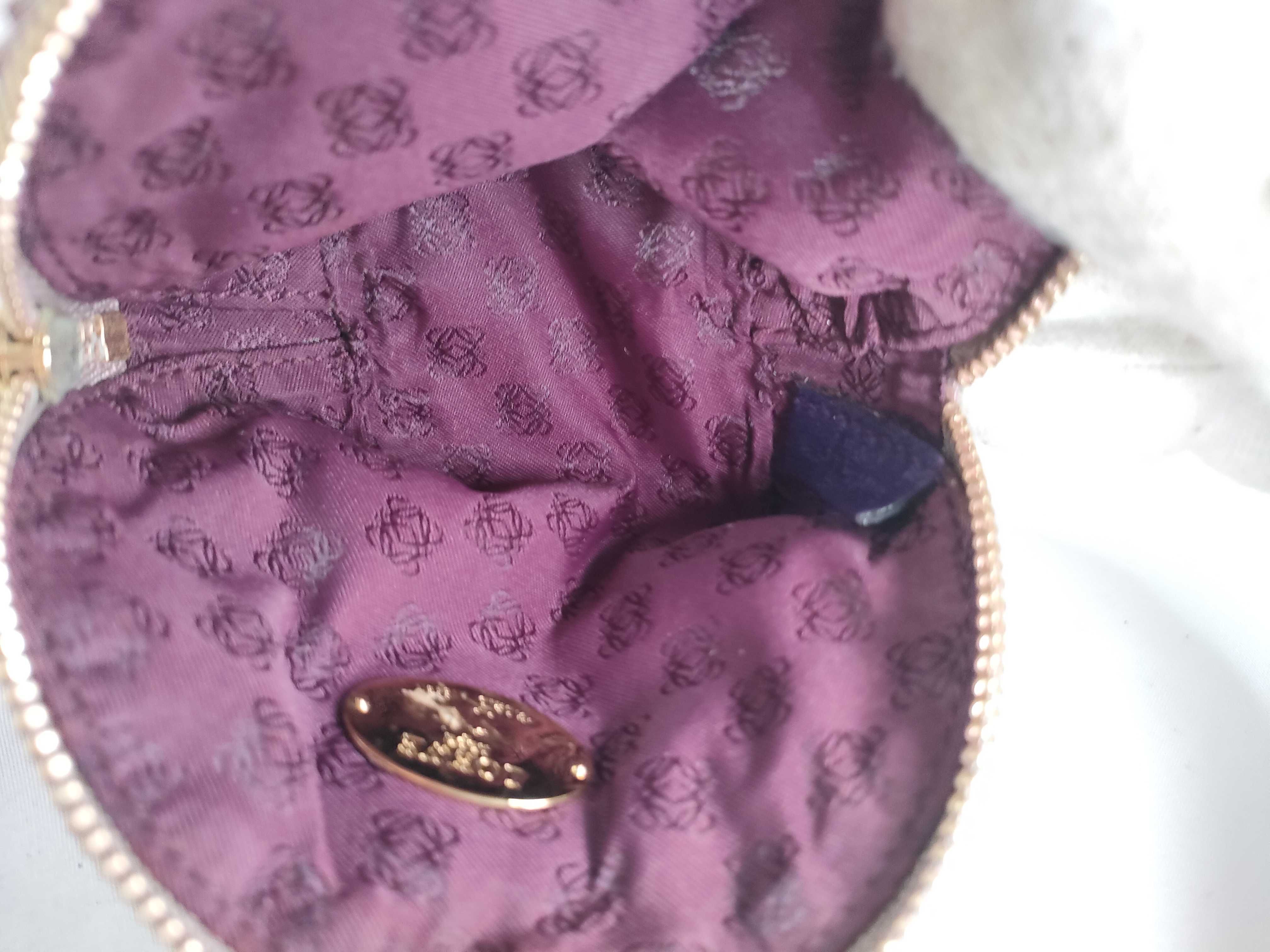 Pouch — view 6