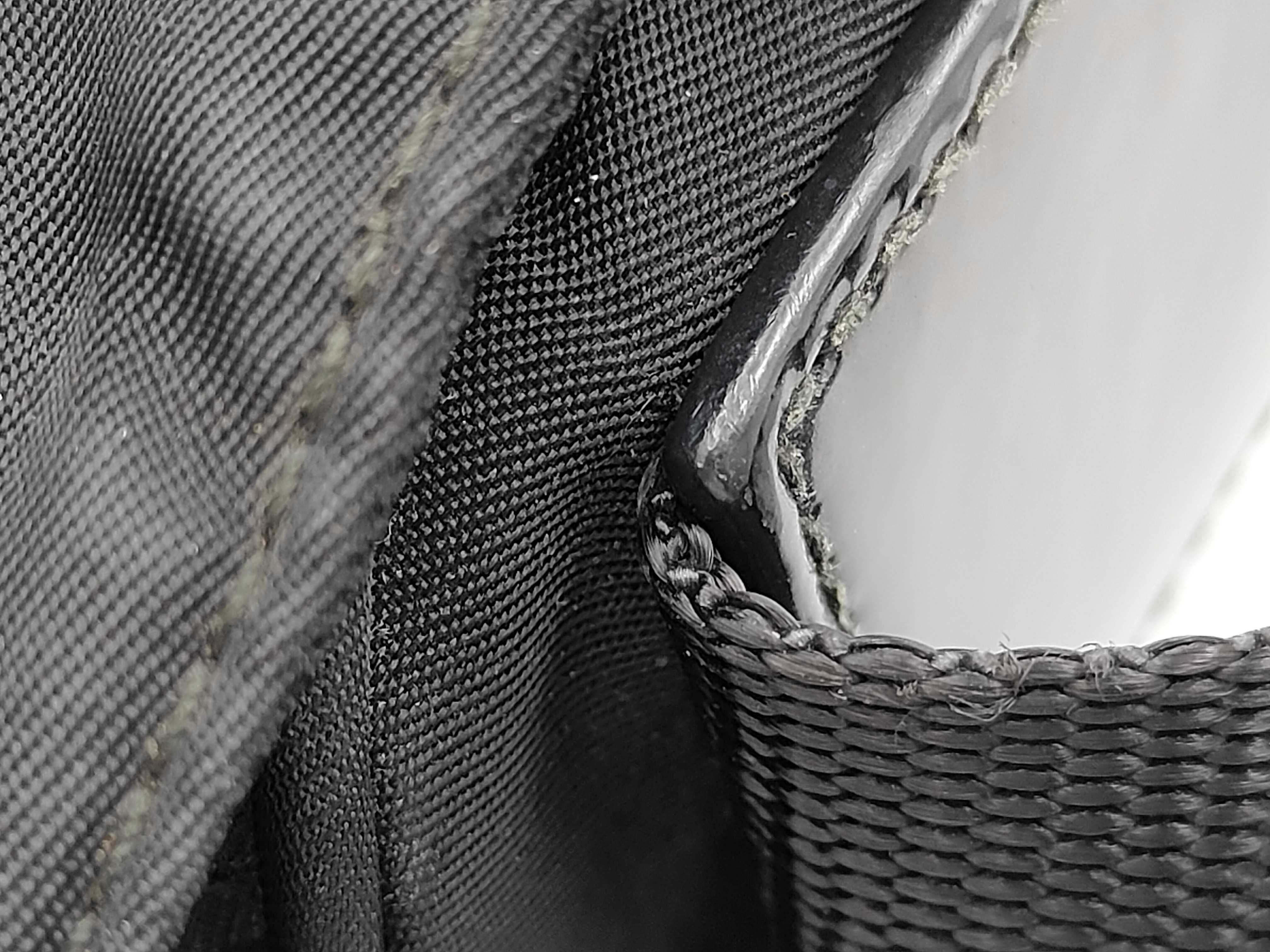 Nylon Messenger Bag with Rust-Stained Inner Zipper Shoulder Bag — view 7