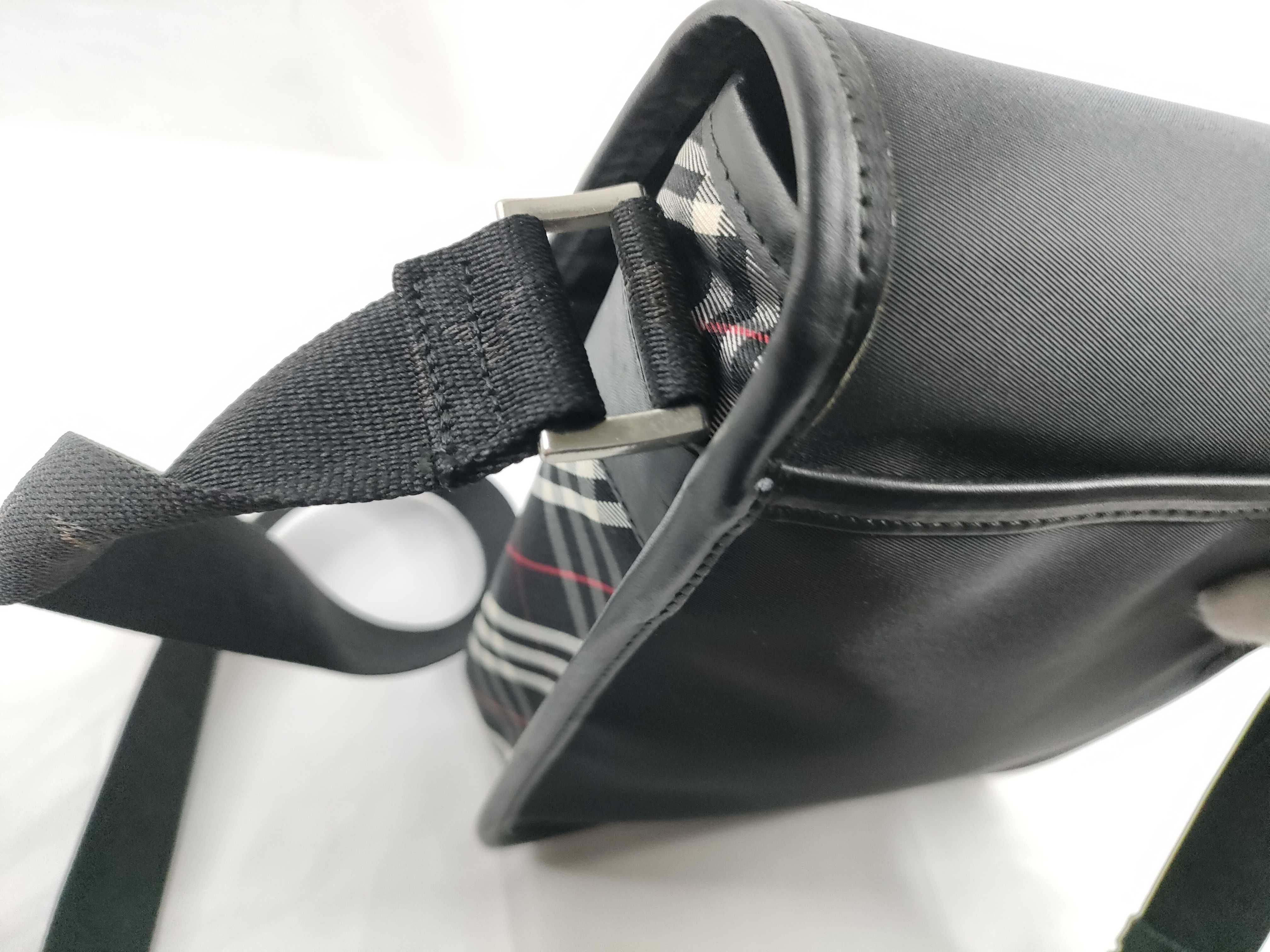 Black Label Burberry Shoulder Bag — view 8