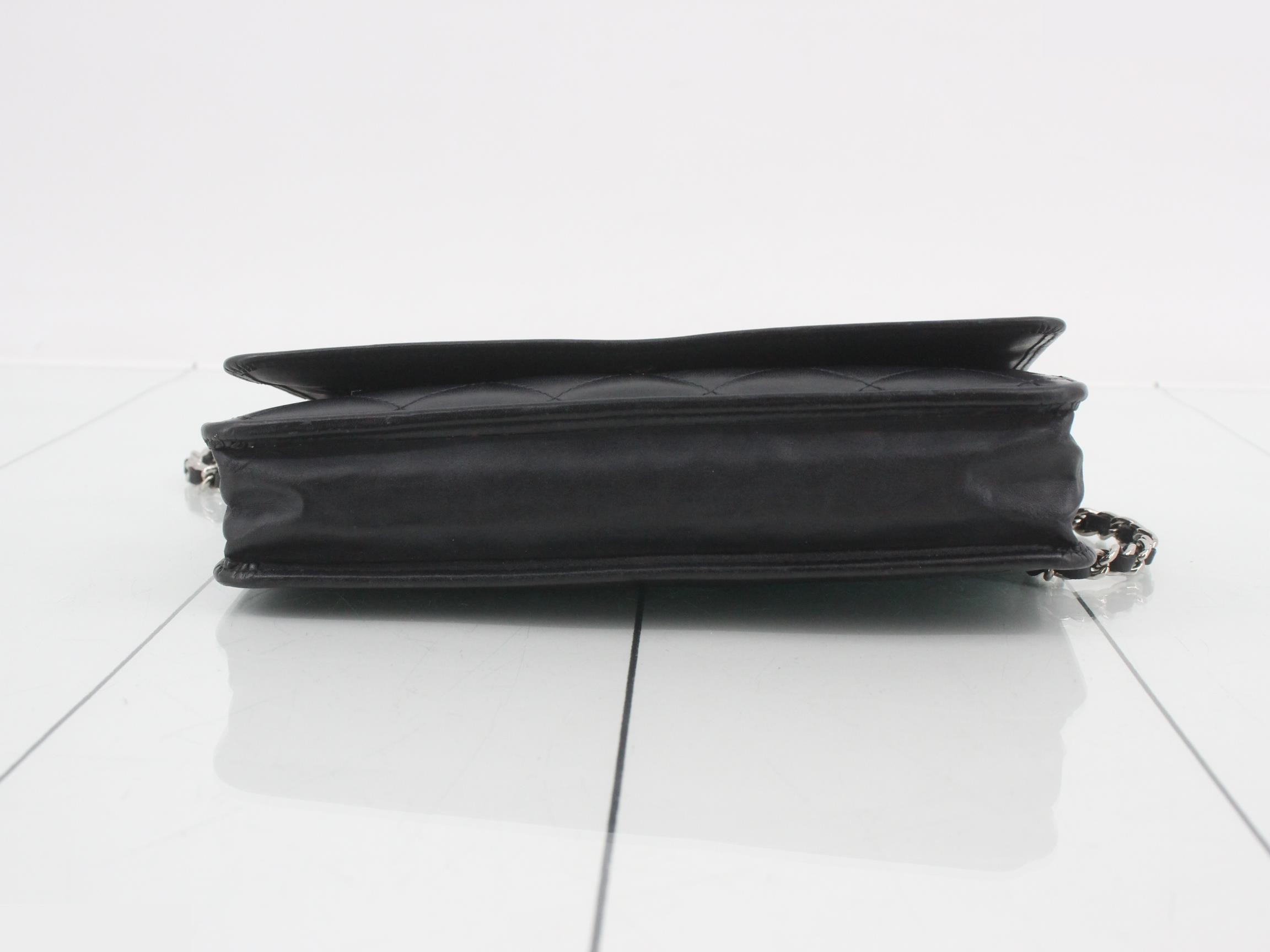 Cambon Line Chain Wallet, Black — view 3