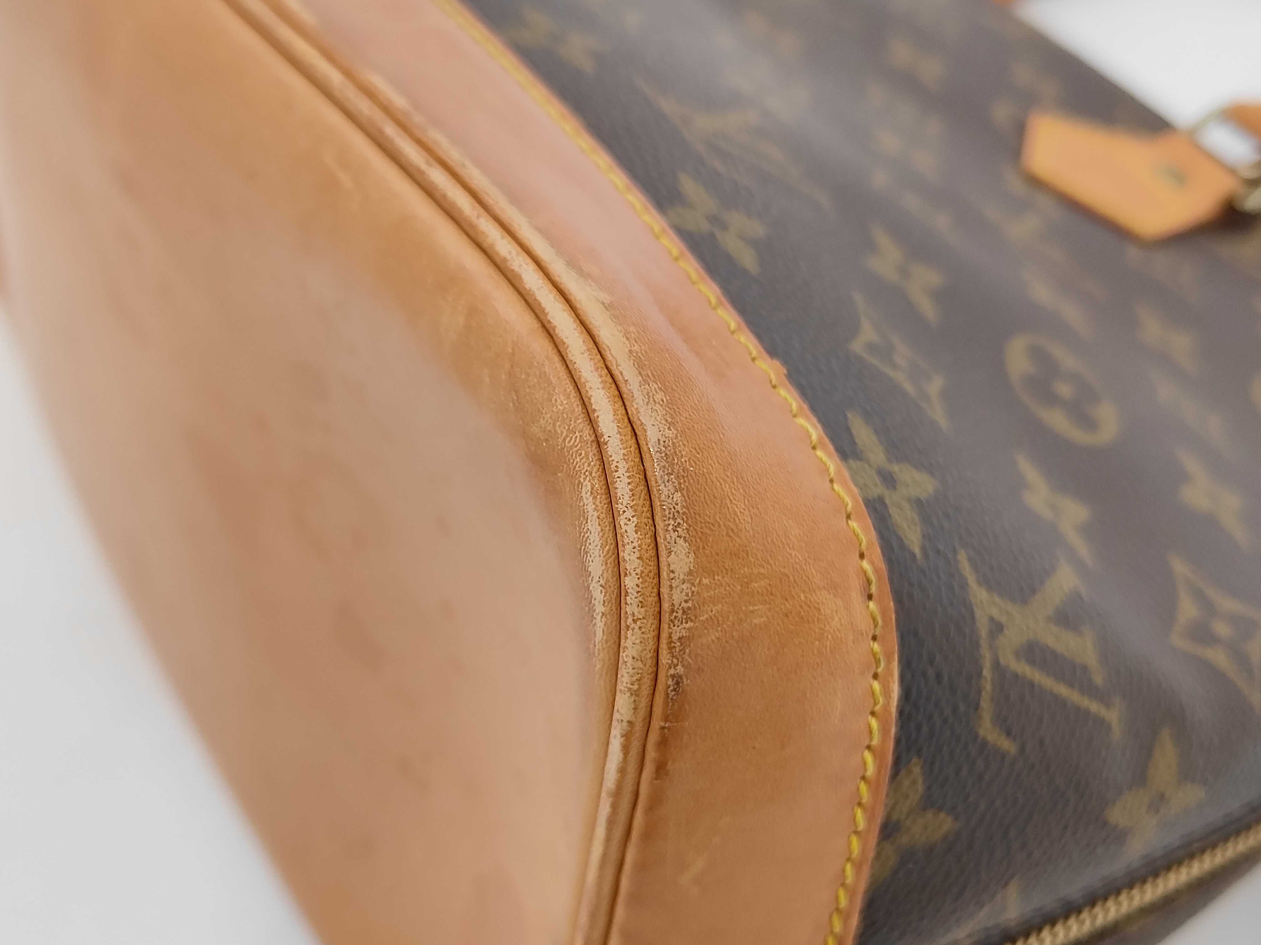 Monogram Vuitton M51130 Alma Handbag Monogram Canvas Brown Handbag — view 4