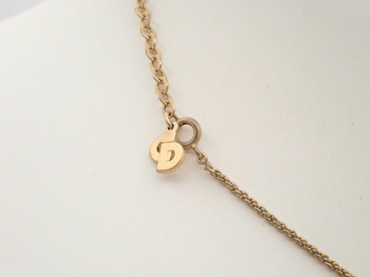vintage necklace; neck circumference approximately 48 cm — view 2