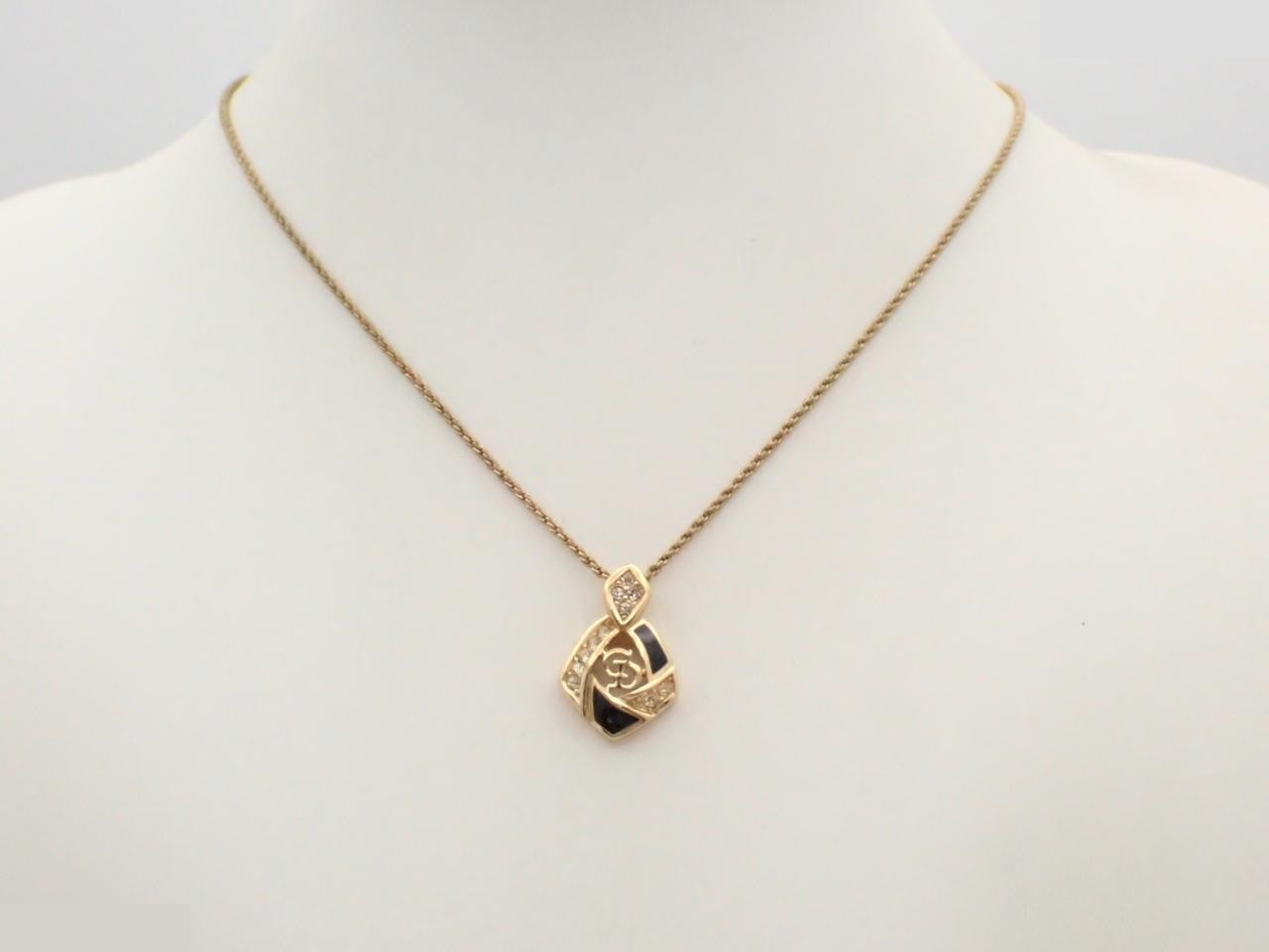 vintage necklace; neck circumference approximately 48 cm — view 3