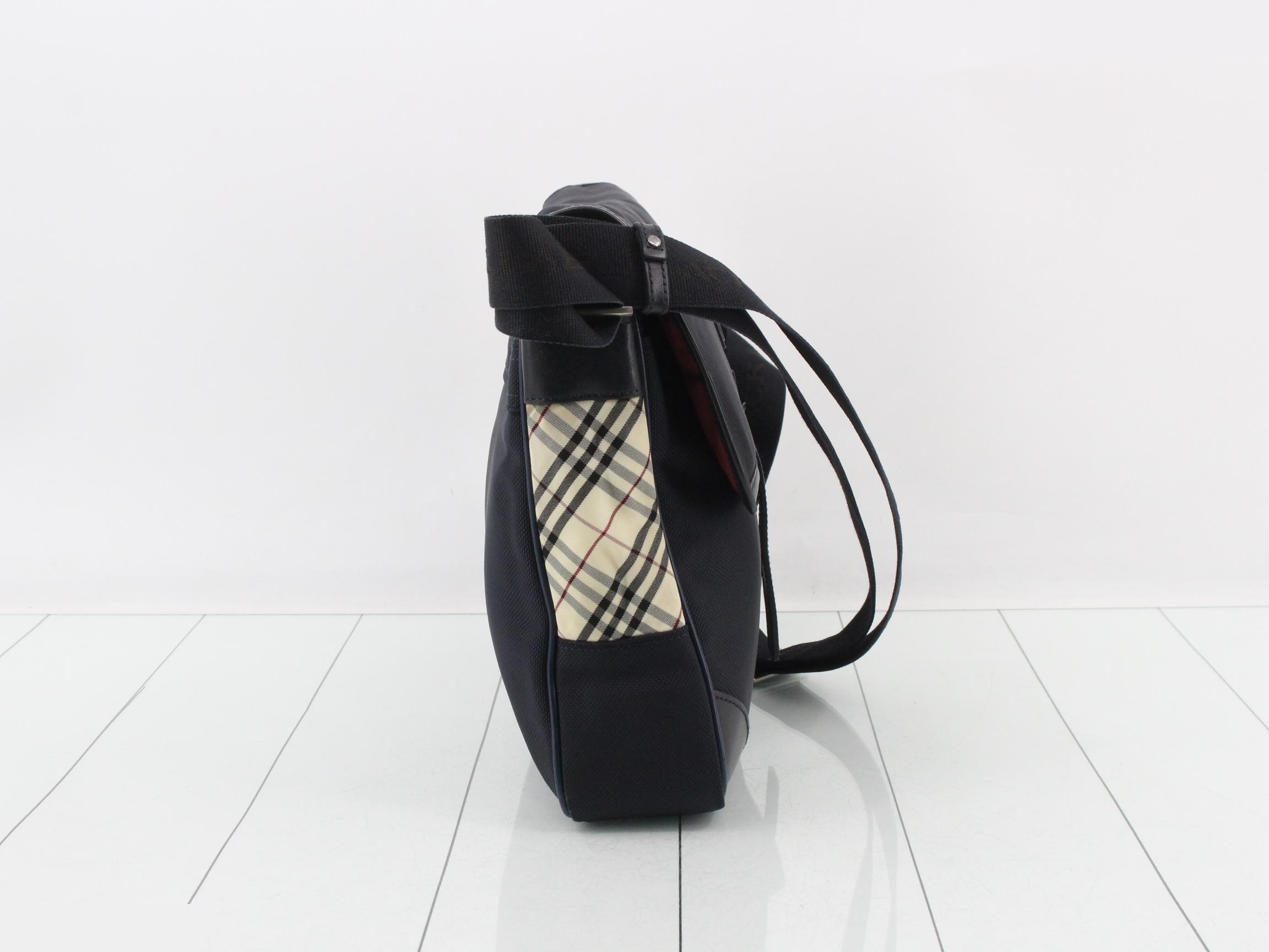 Black Label Shoulder Bag - Check — view 4