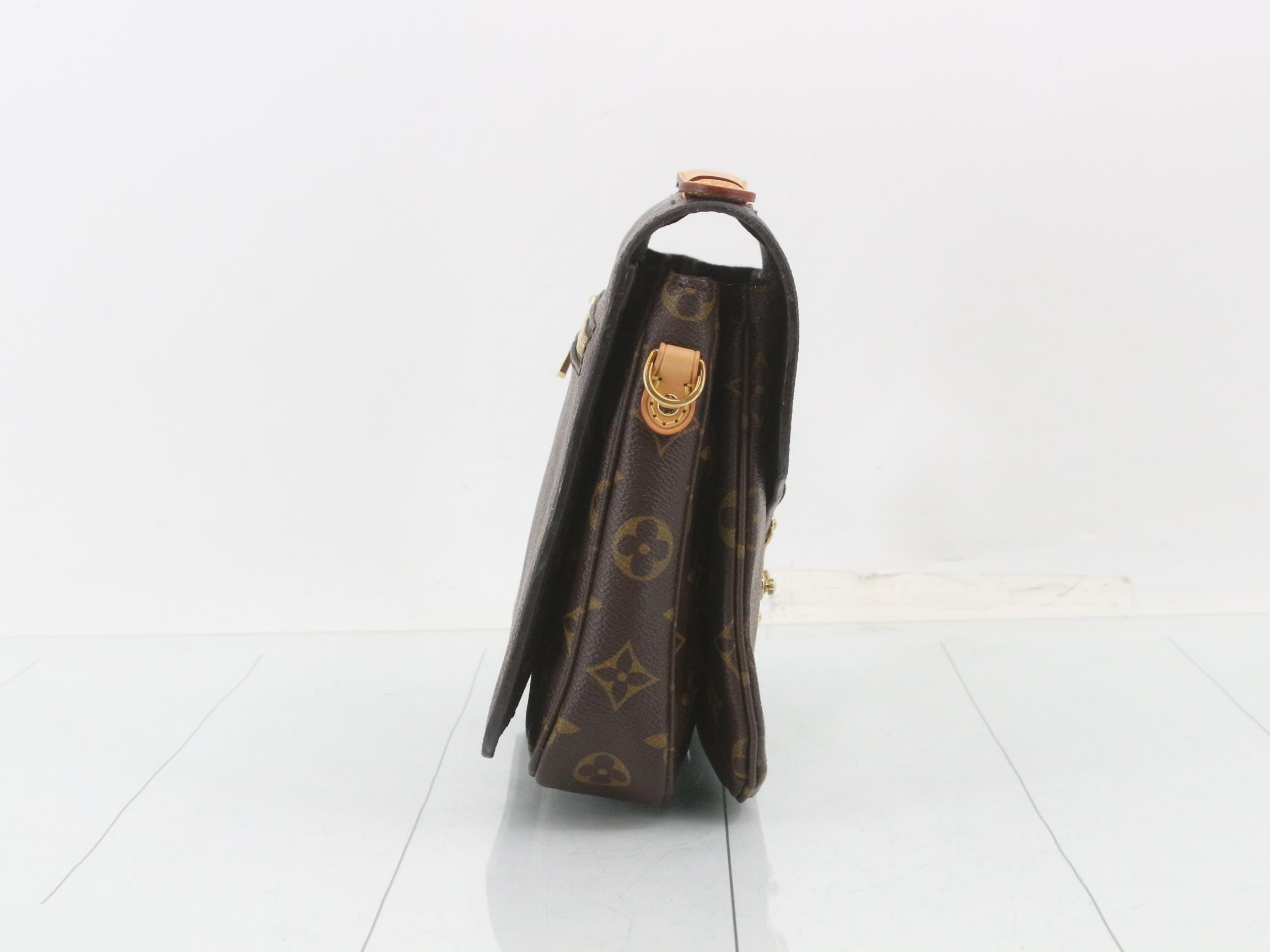 Monogram Pochette Metis MM 2-Way Handbag — view 4