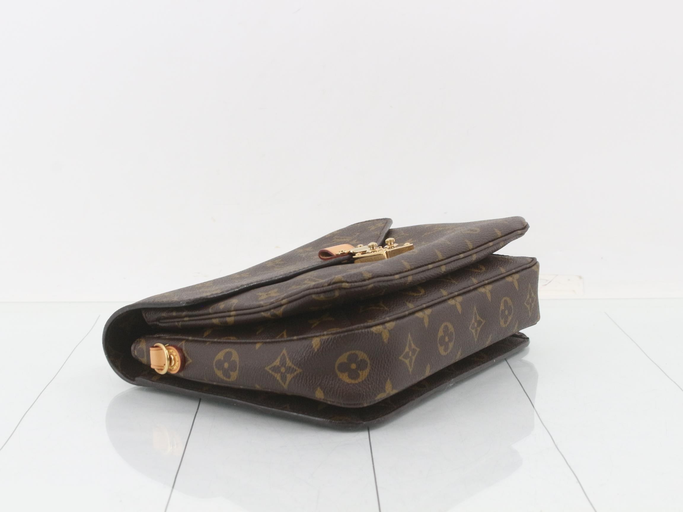 Monogram Pochette Metis MM 2-Way Handbag — view 5
