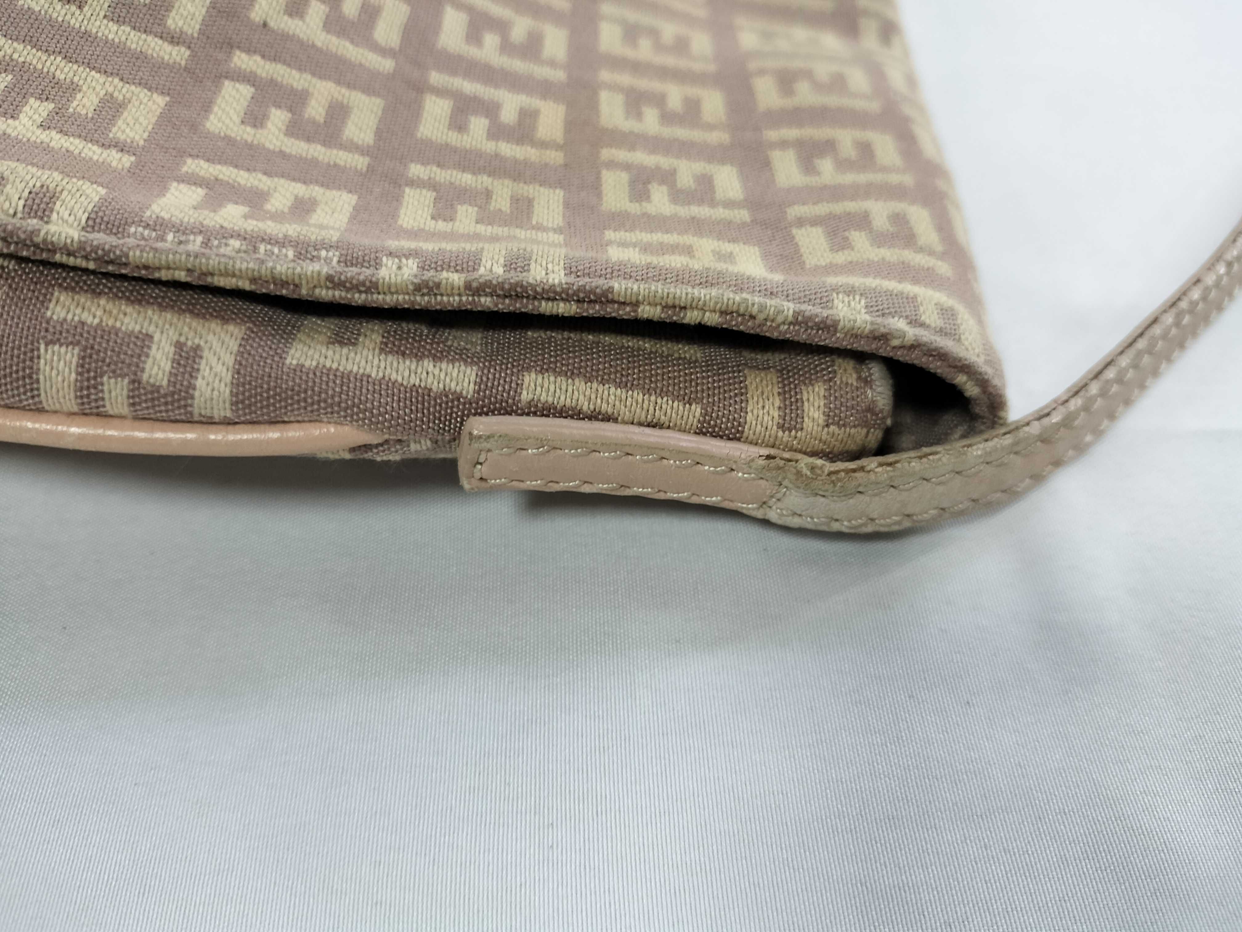 Mamma Shoulder Bag — view 5