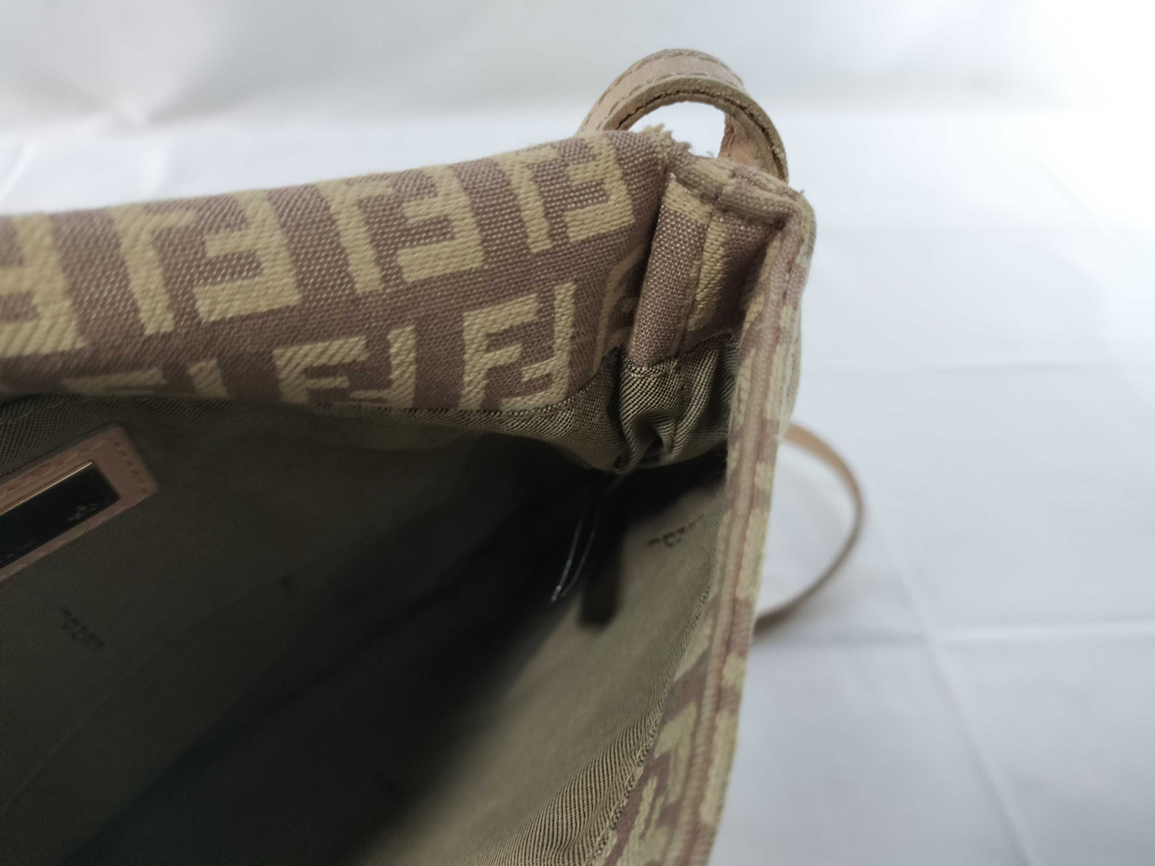 Mamma Shoulder Bag — view 9