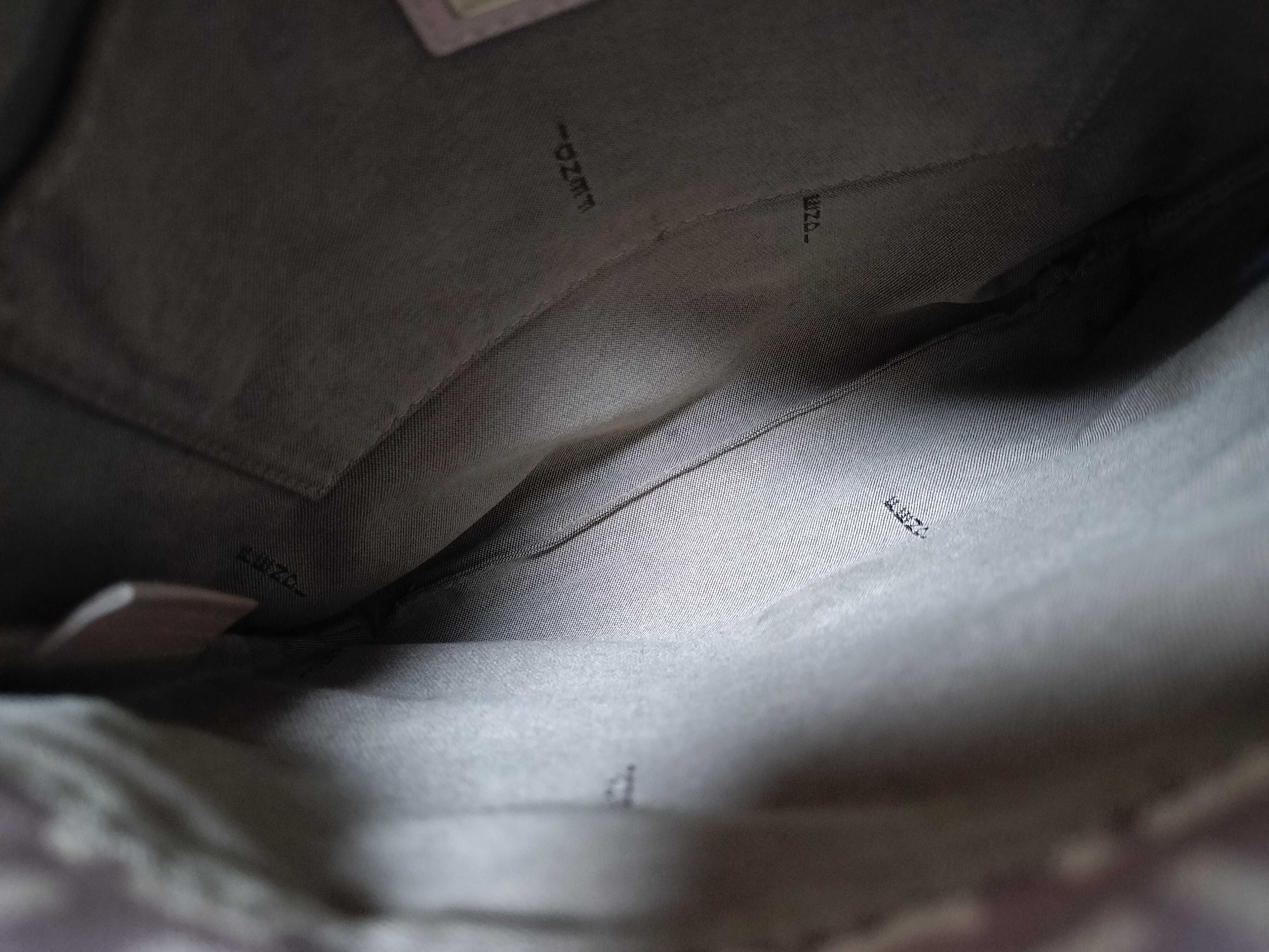 Mamma Shoulder Bag — view 10