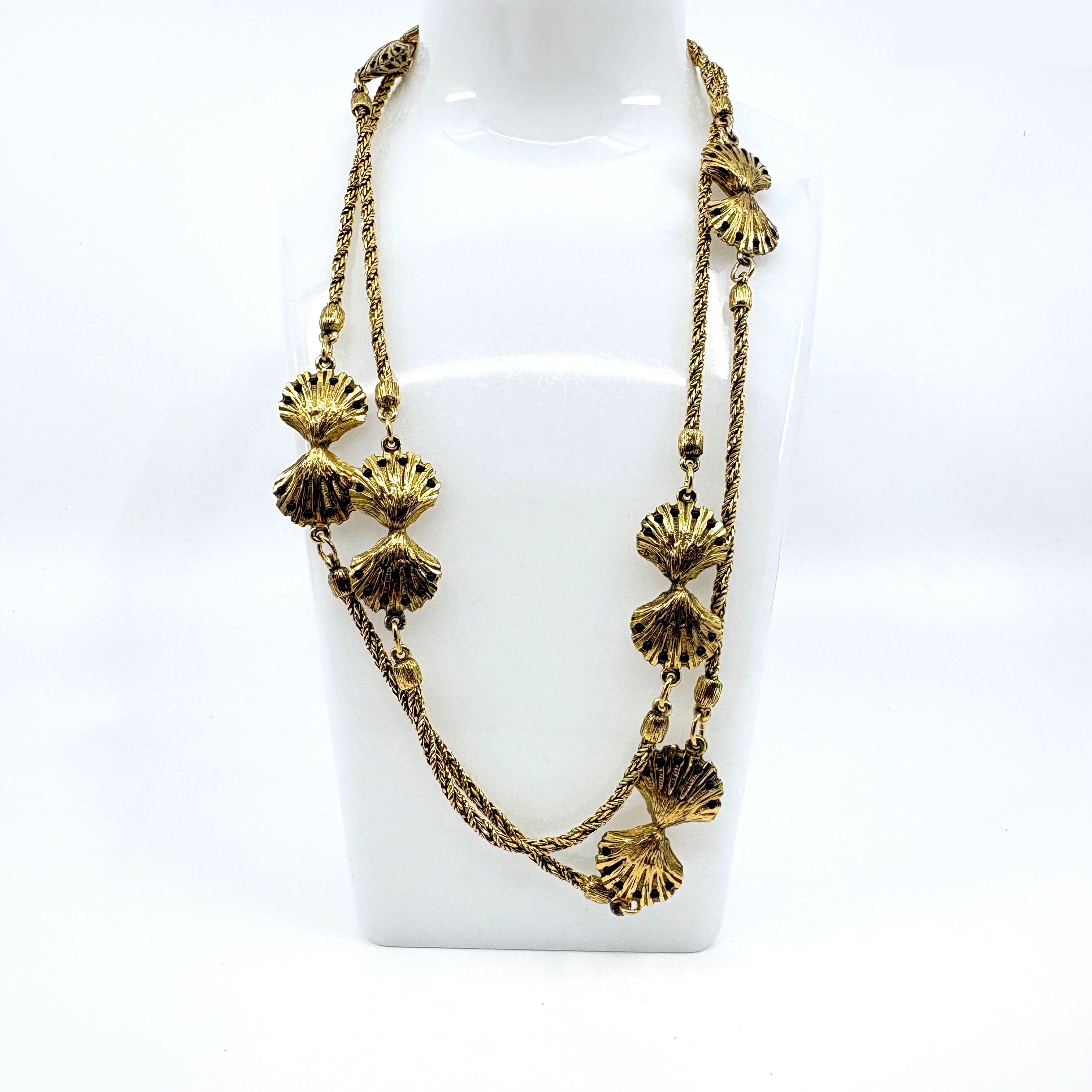 Shell, seashell, colored stone (precious metal) necklace, pendant — view 3