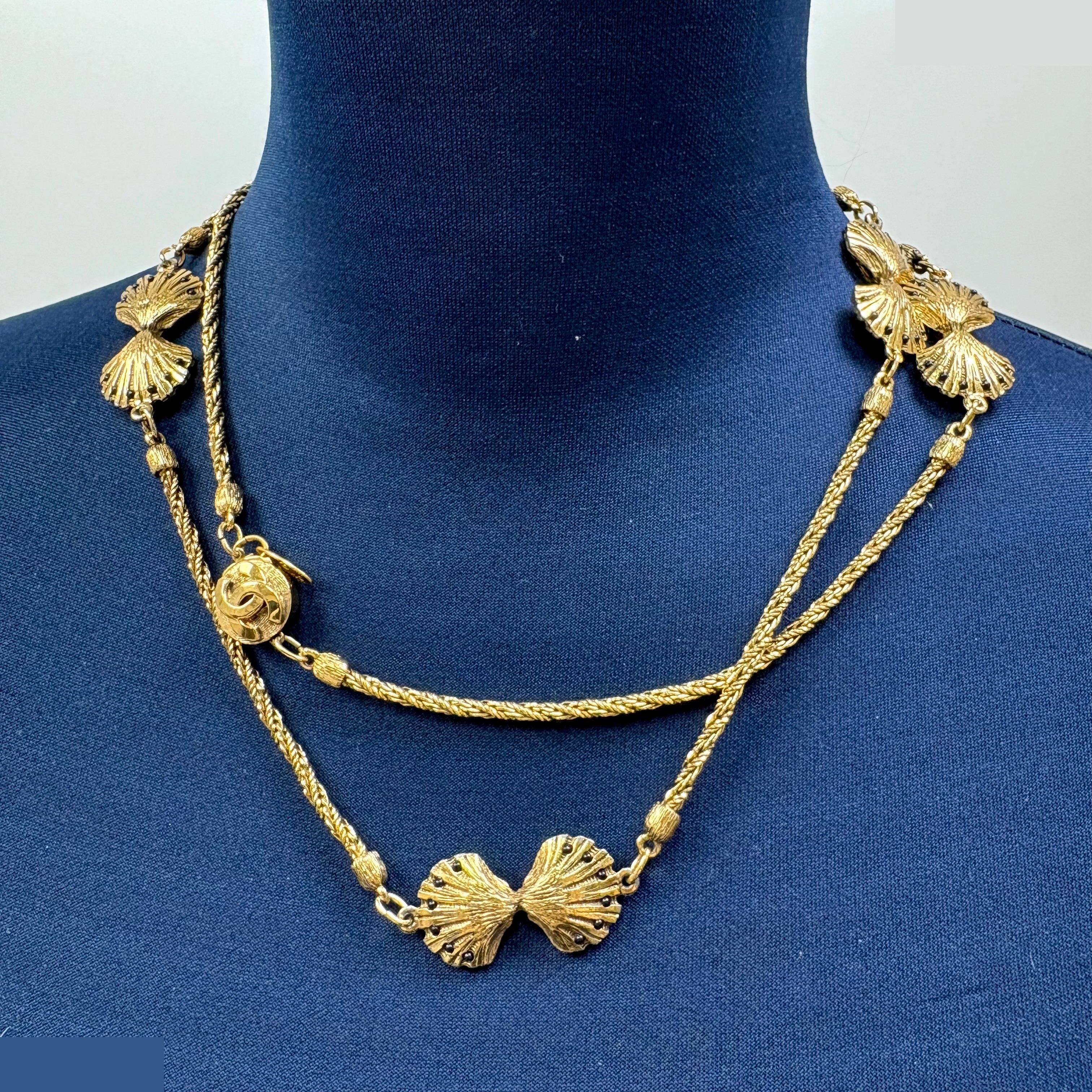 Shell, seashell, colored stone (precious metal) necklace, pendant — view 5