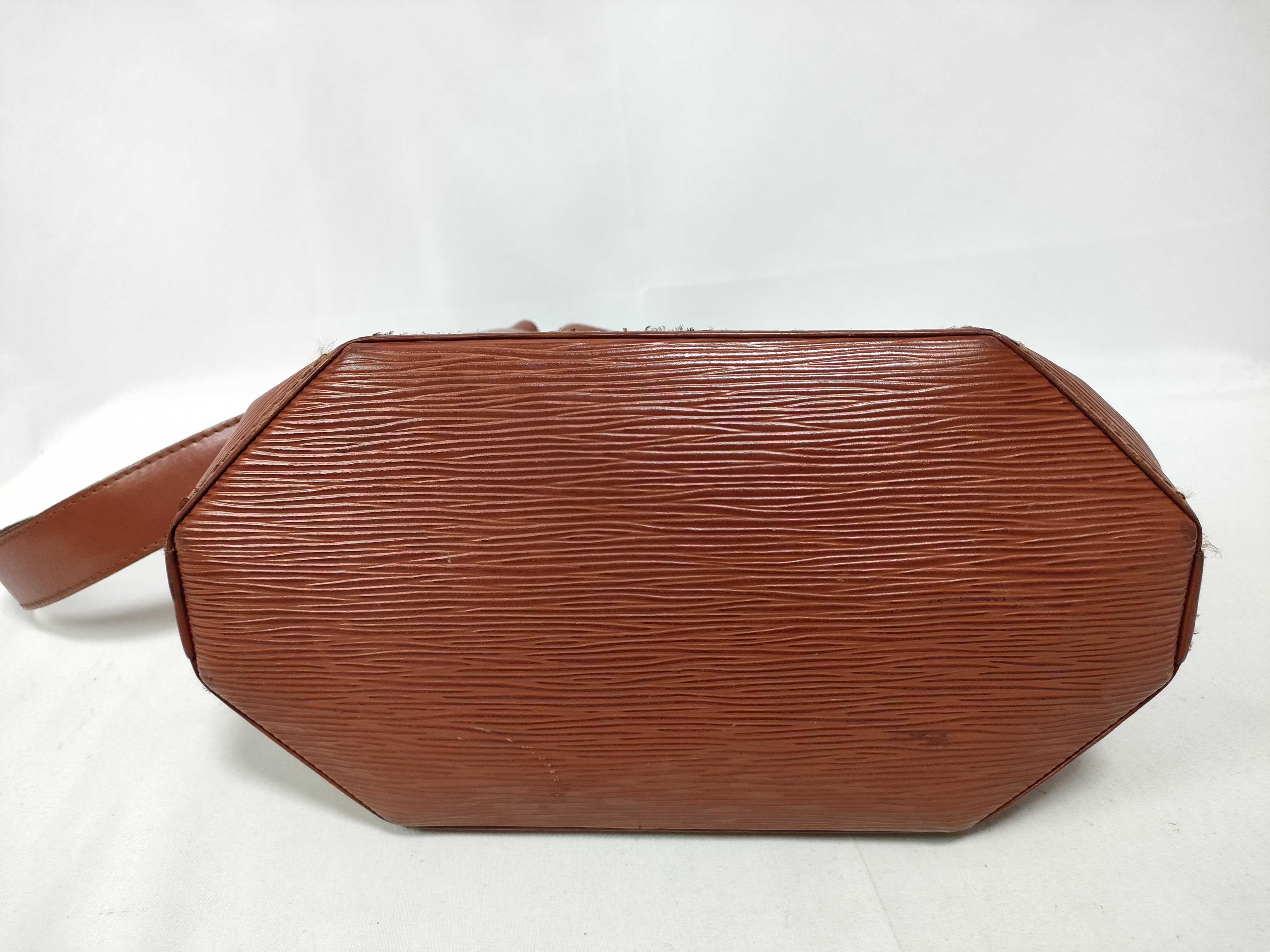 Epi M80203 Epi Sac Depaule PM Shoulder Bag — view 3