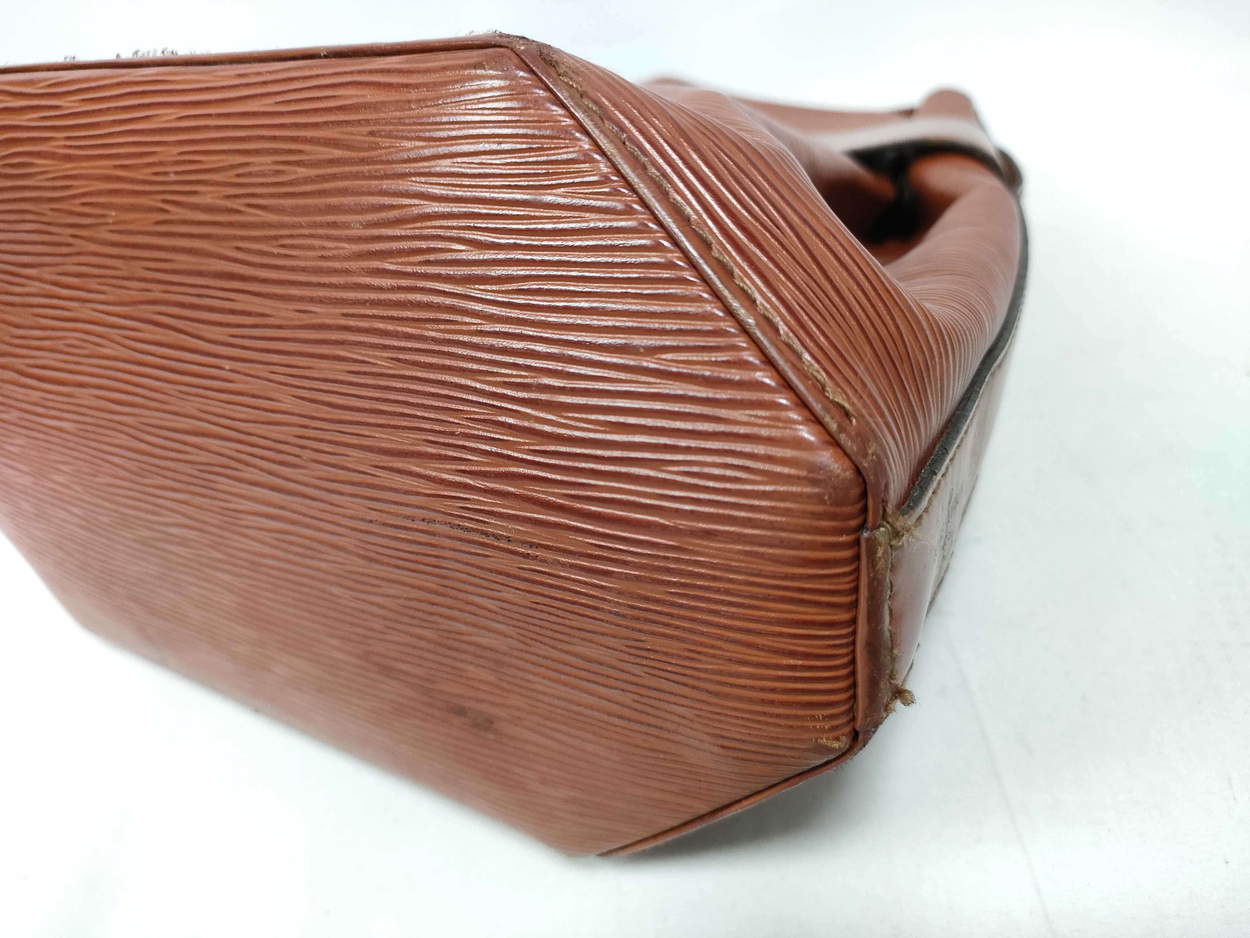 Epi M80203 Epi Sac Depaule PM Shoulder Bag — view 6