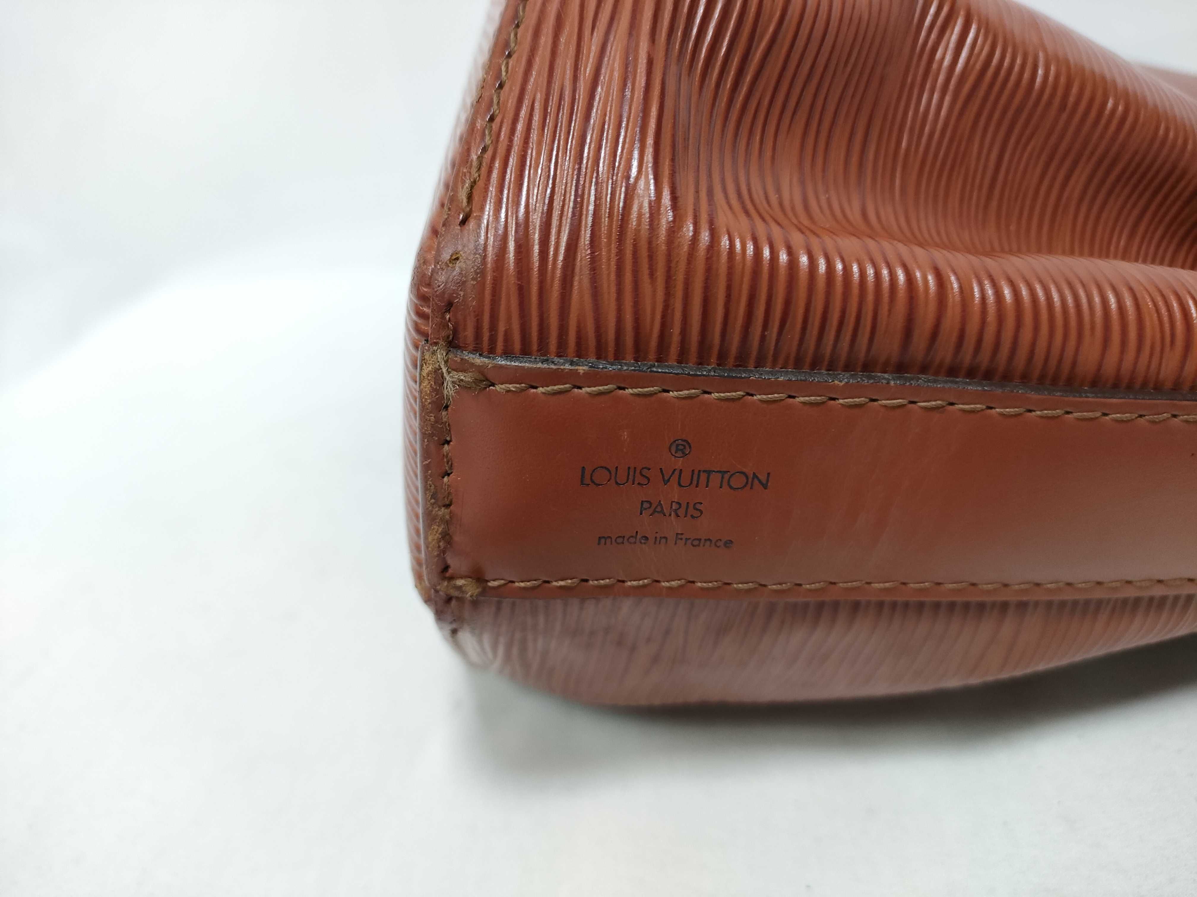 Epi M80203 Epi Sac Depaule PM Shoulder Bag — view 7