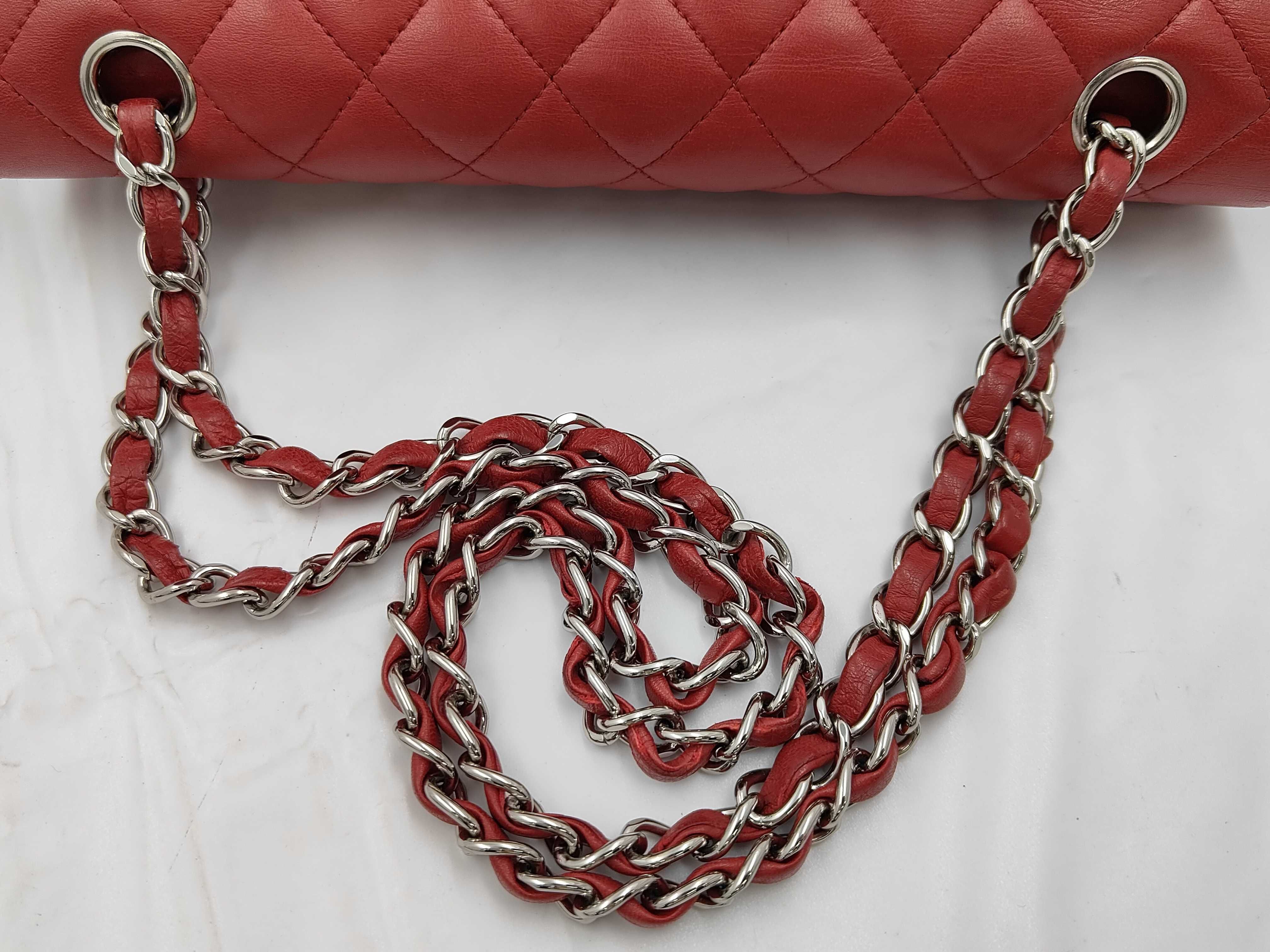 Matelassé 25 Double Flap Chain Shoulder Bag, Lambskin, Red — view 3