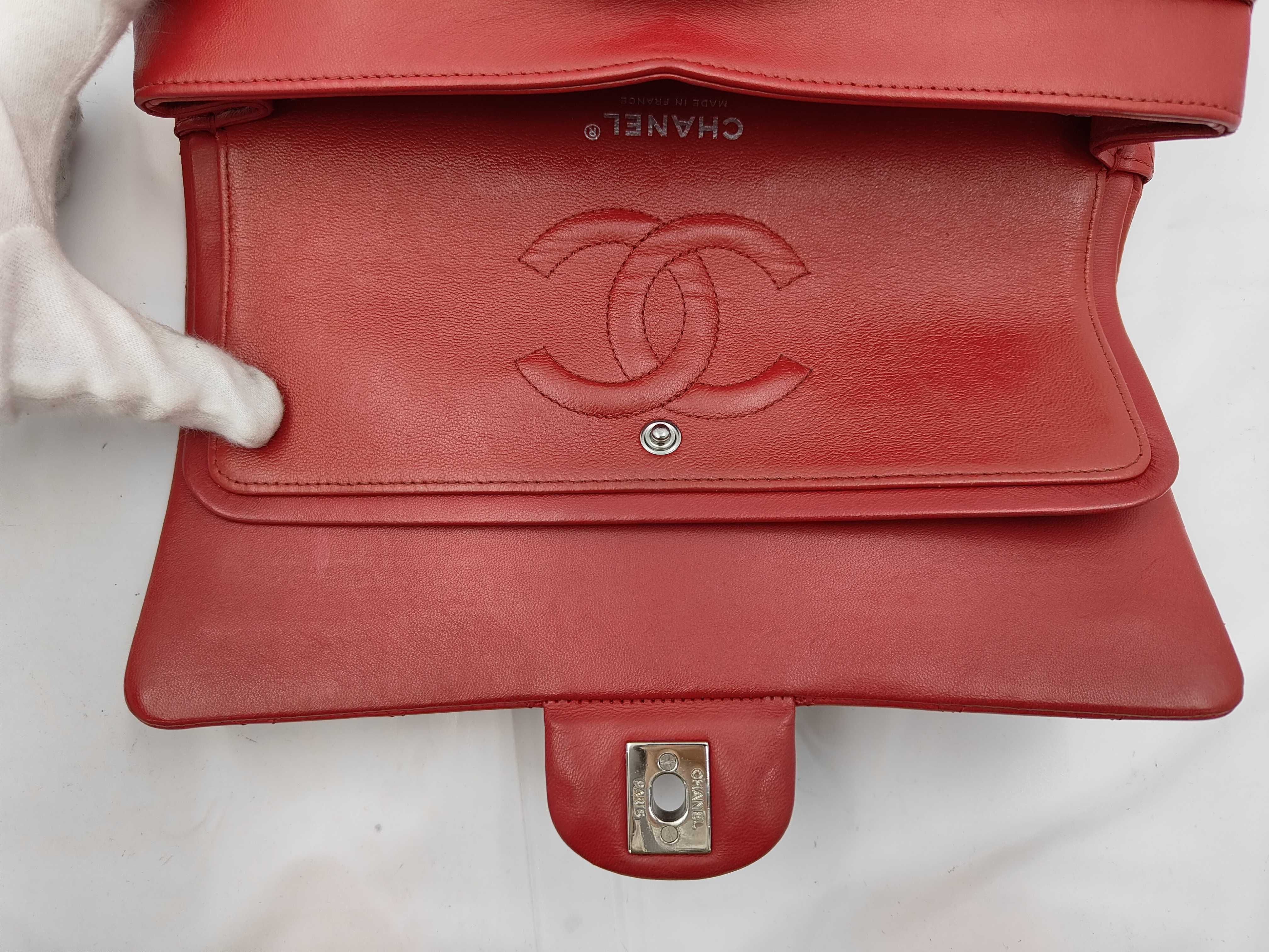 Matelassé 25 Double Flap Chain Shoulder Bag, Lambskin, Red — view 6